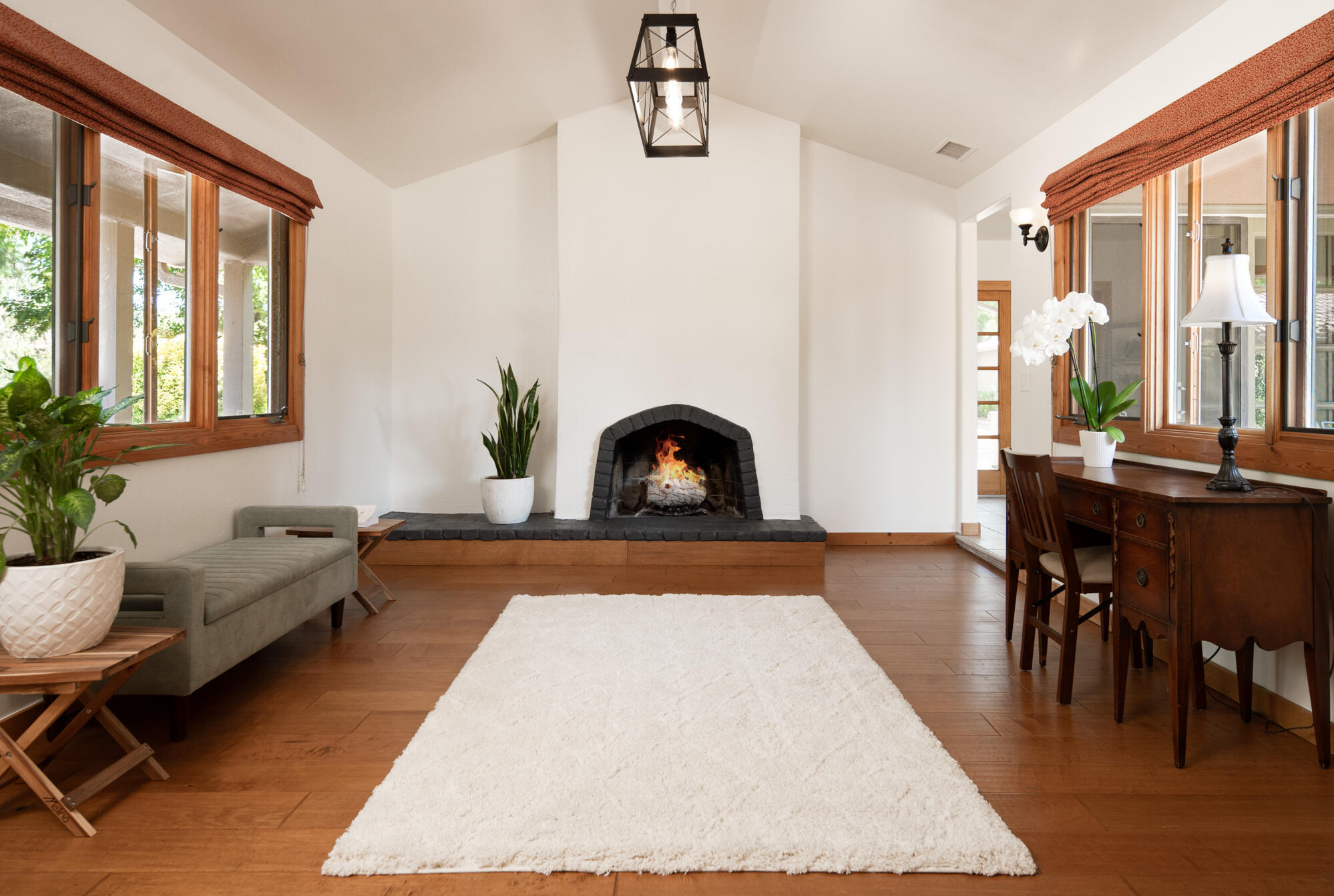 1729 Cottonwood Lane