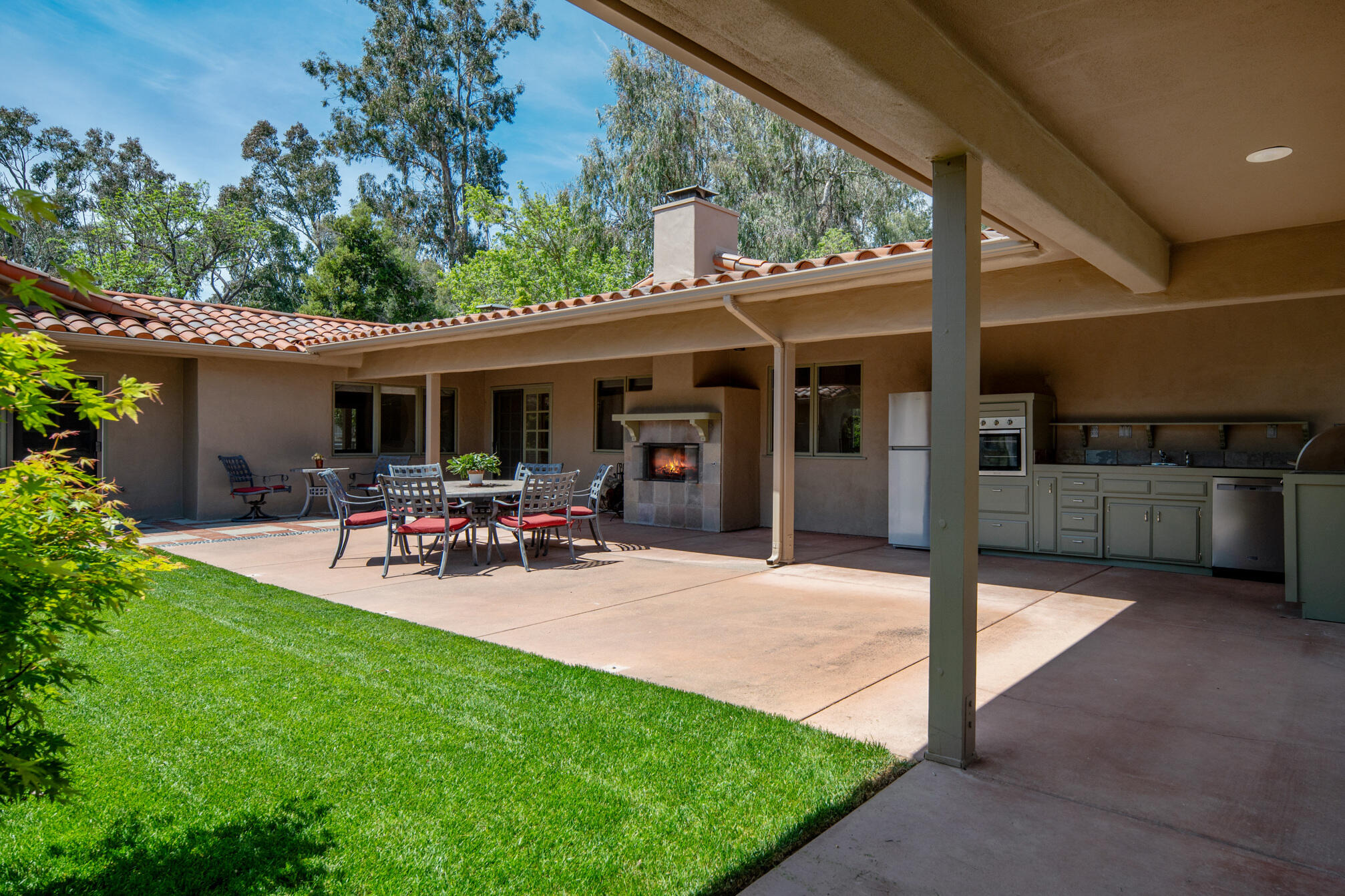 1729 Cottonwood Lane
