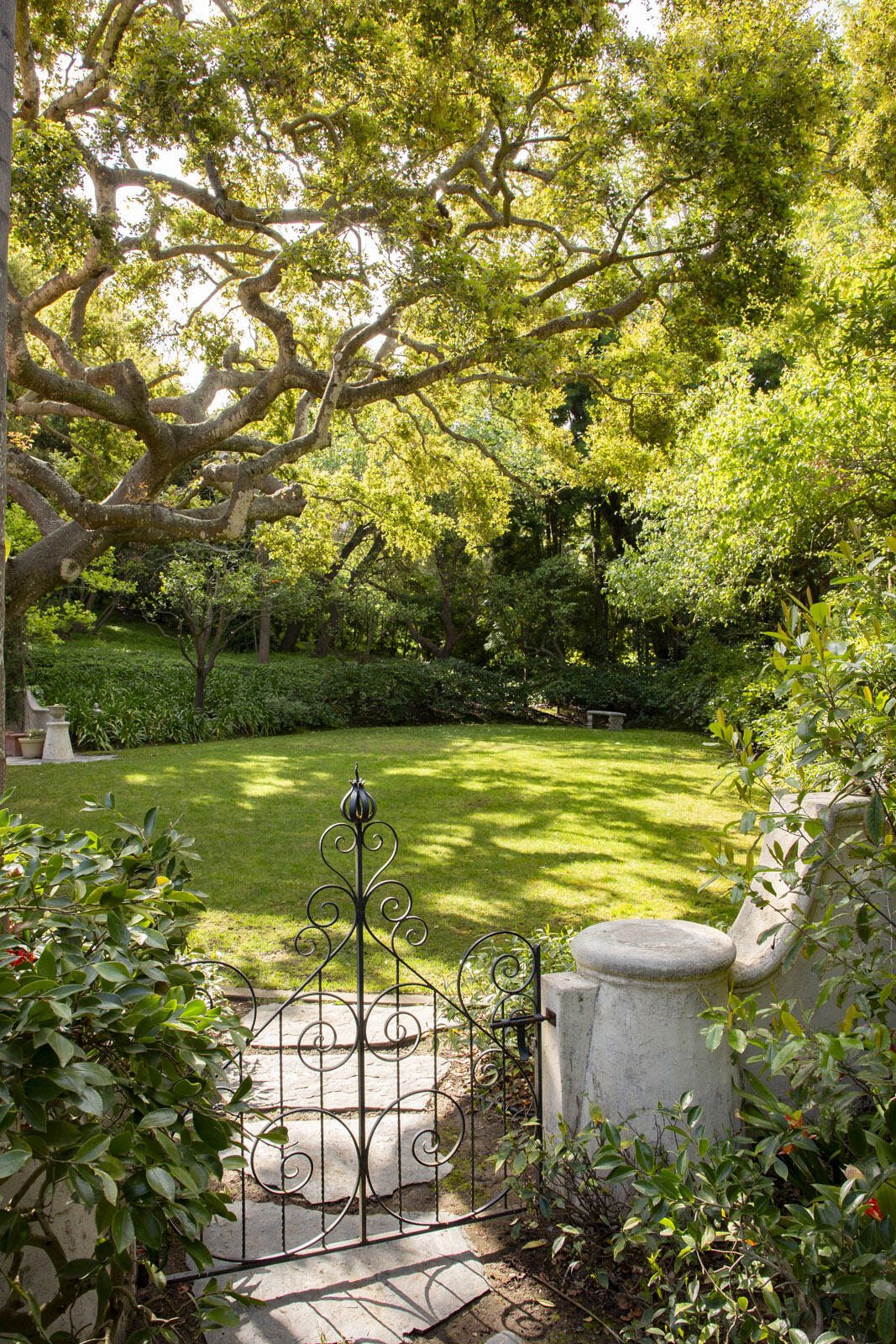 4045 Lago Drive