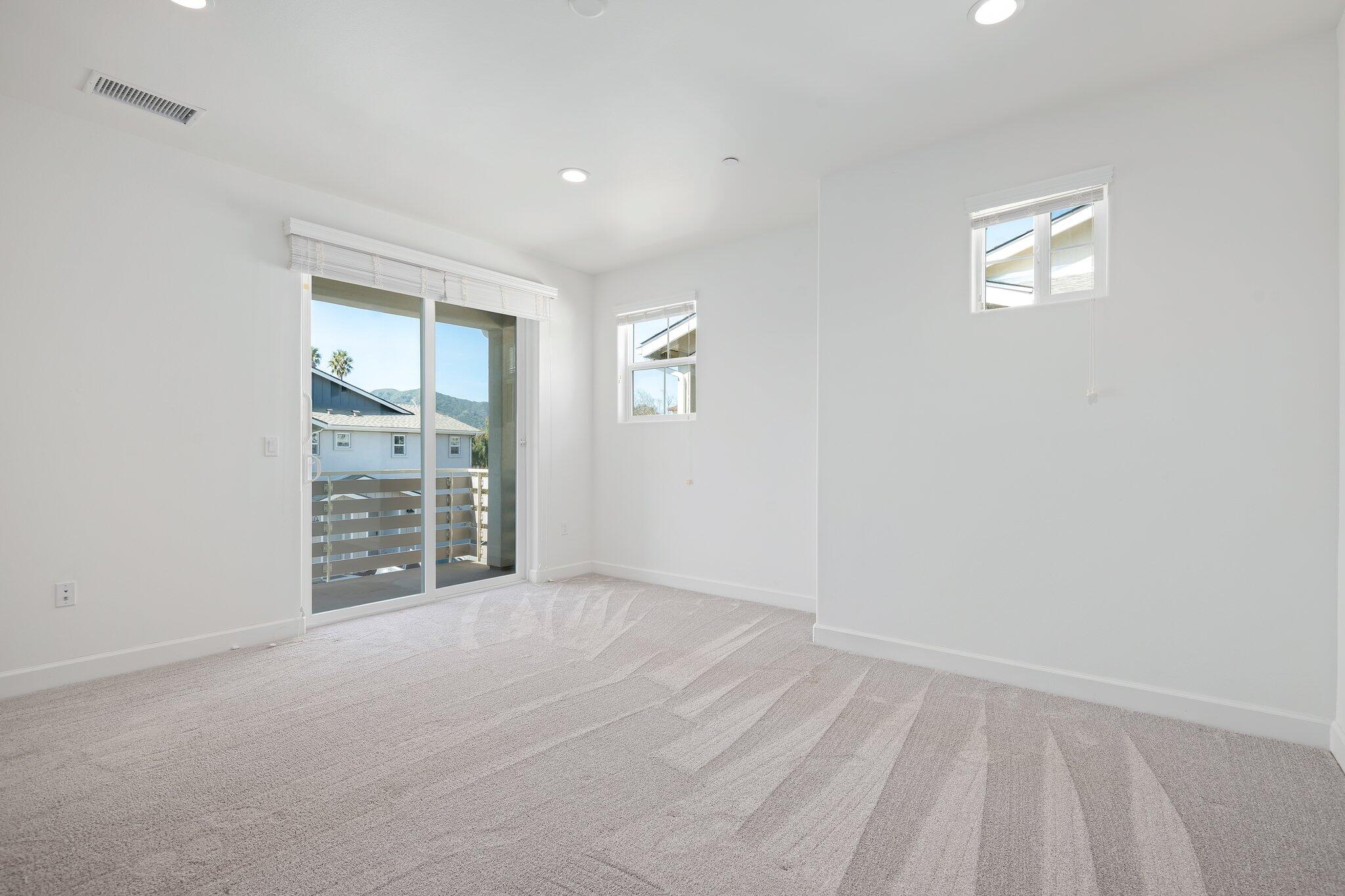 211 Deming Way