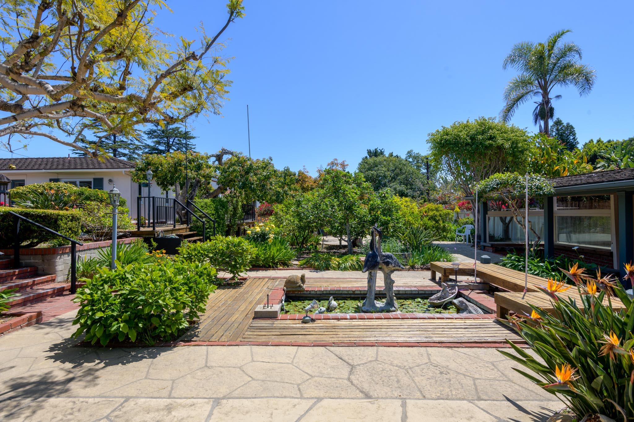 2301 Anacapa Street