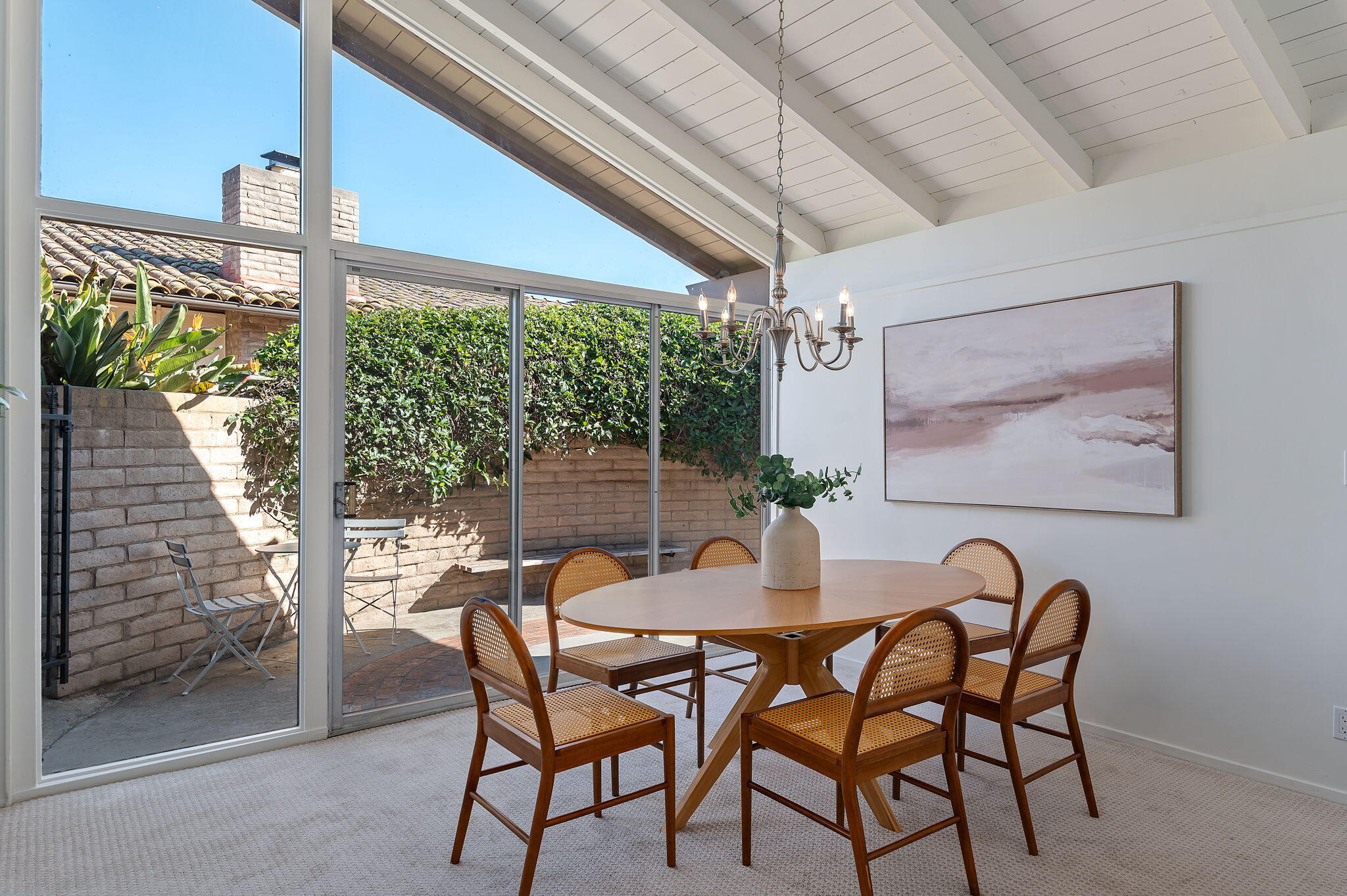 2836 Miradero Drive