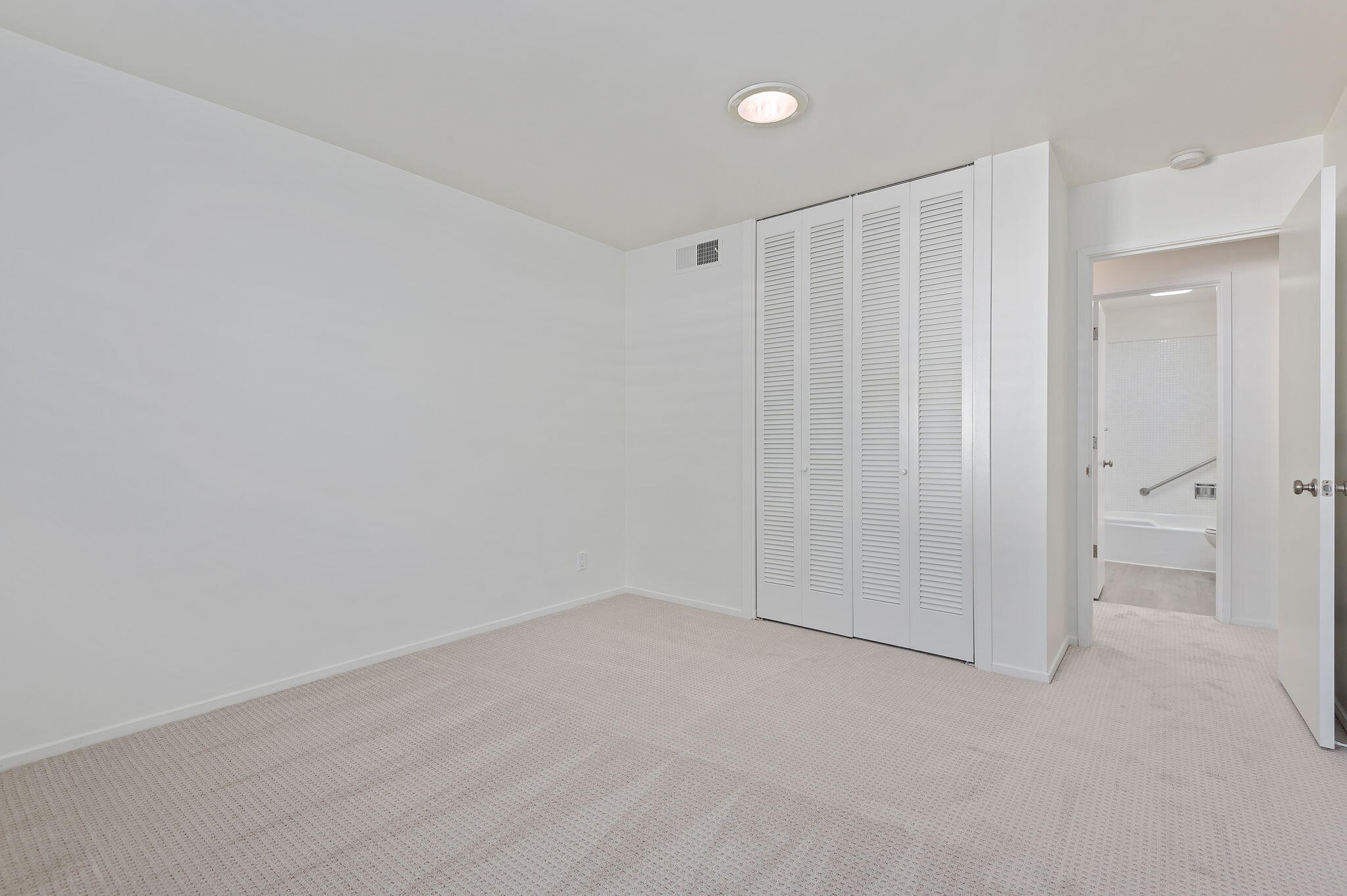 2836 Miradero Drive