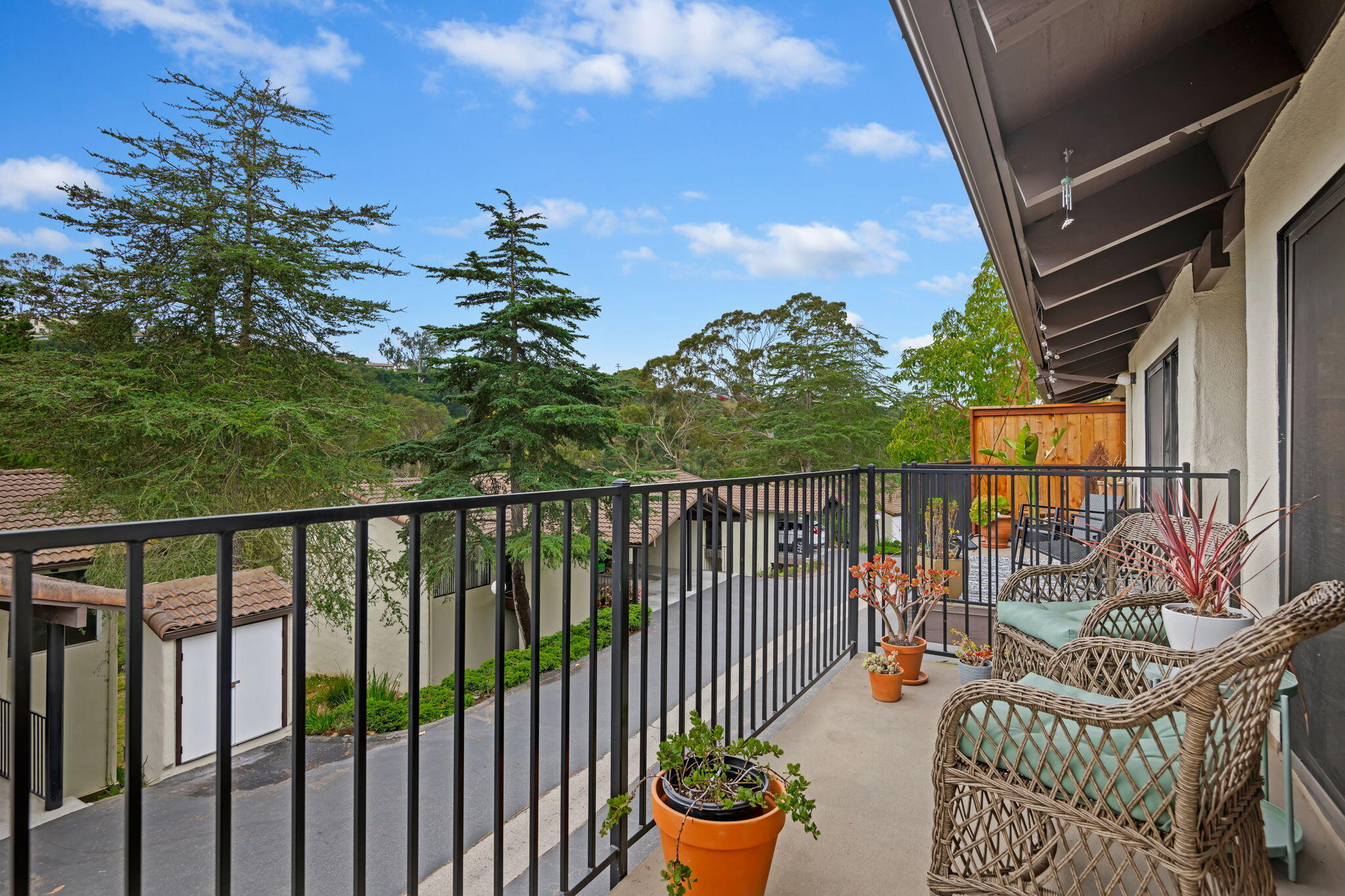965 Miramonte Drive 6