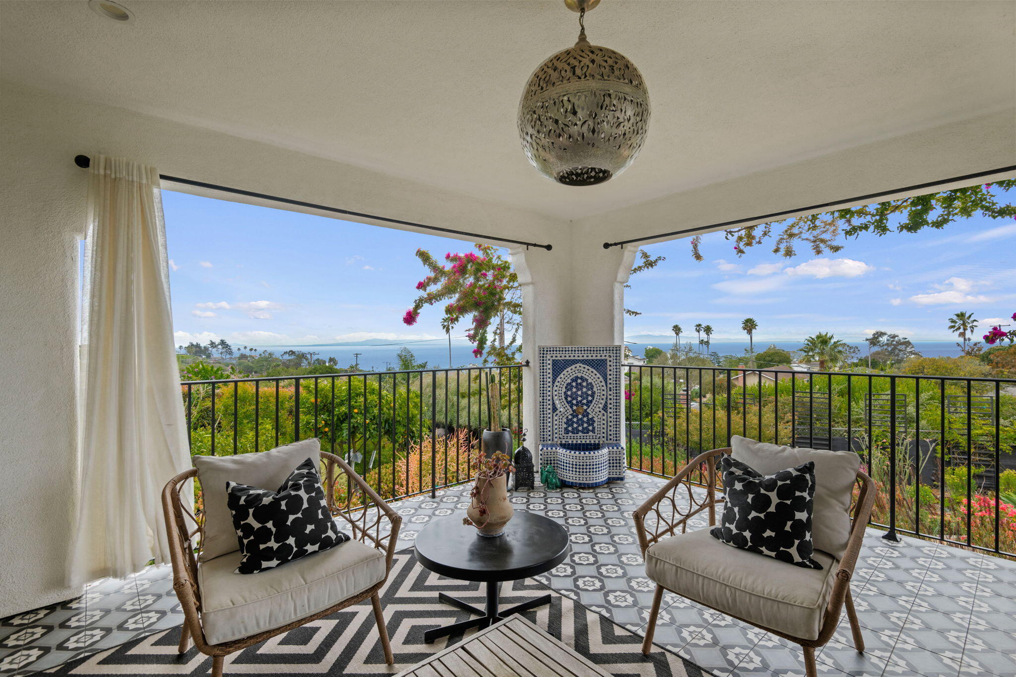 1426 Mountain View Road