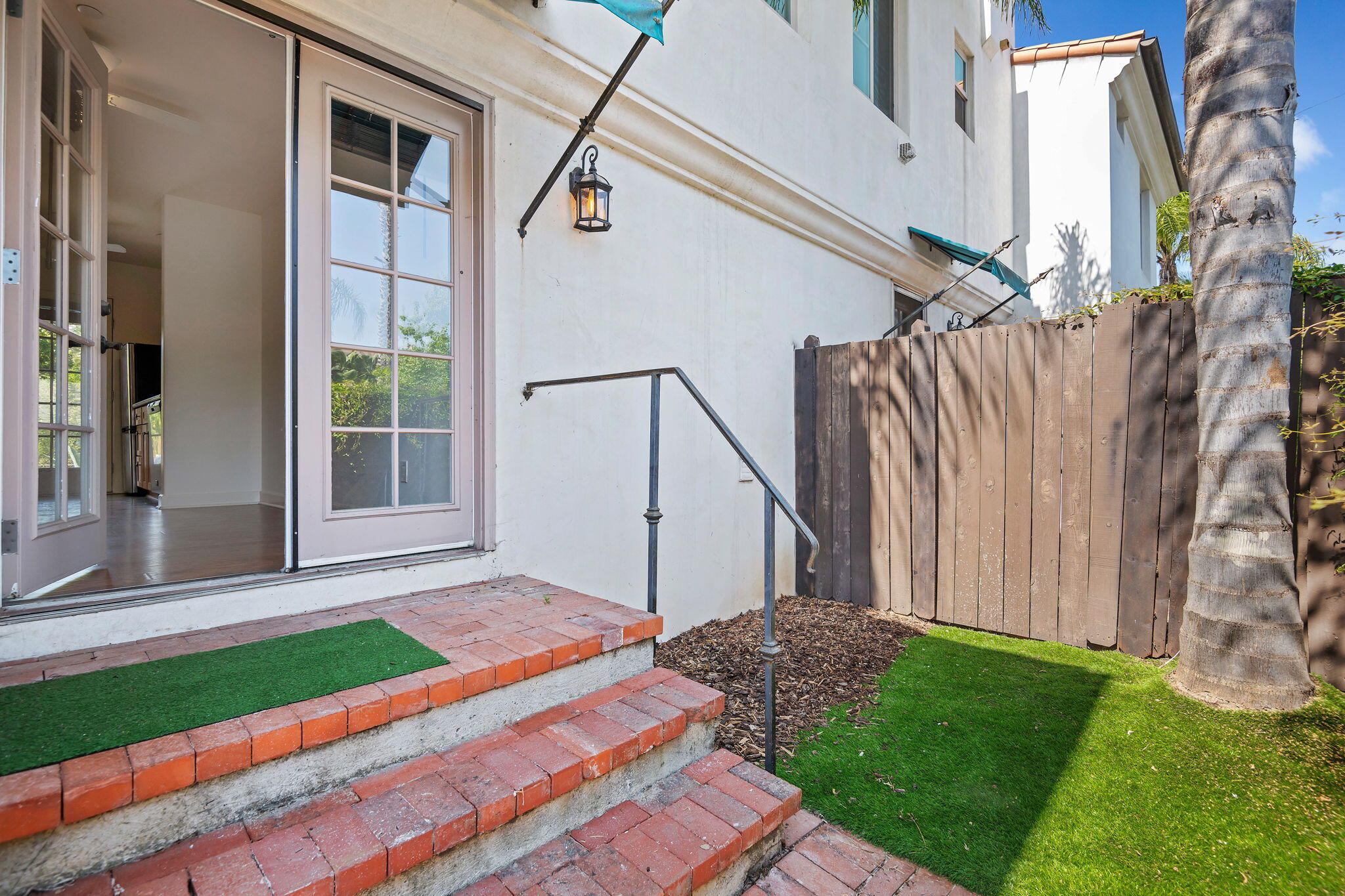 330 W Canon Perdido Street