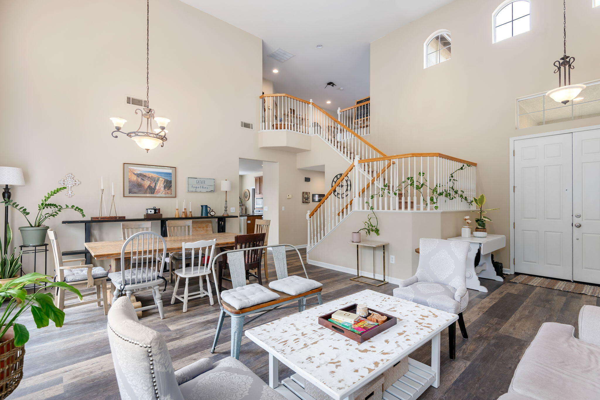 526 Cliffrose Lane