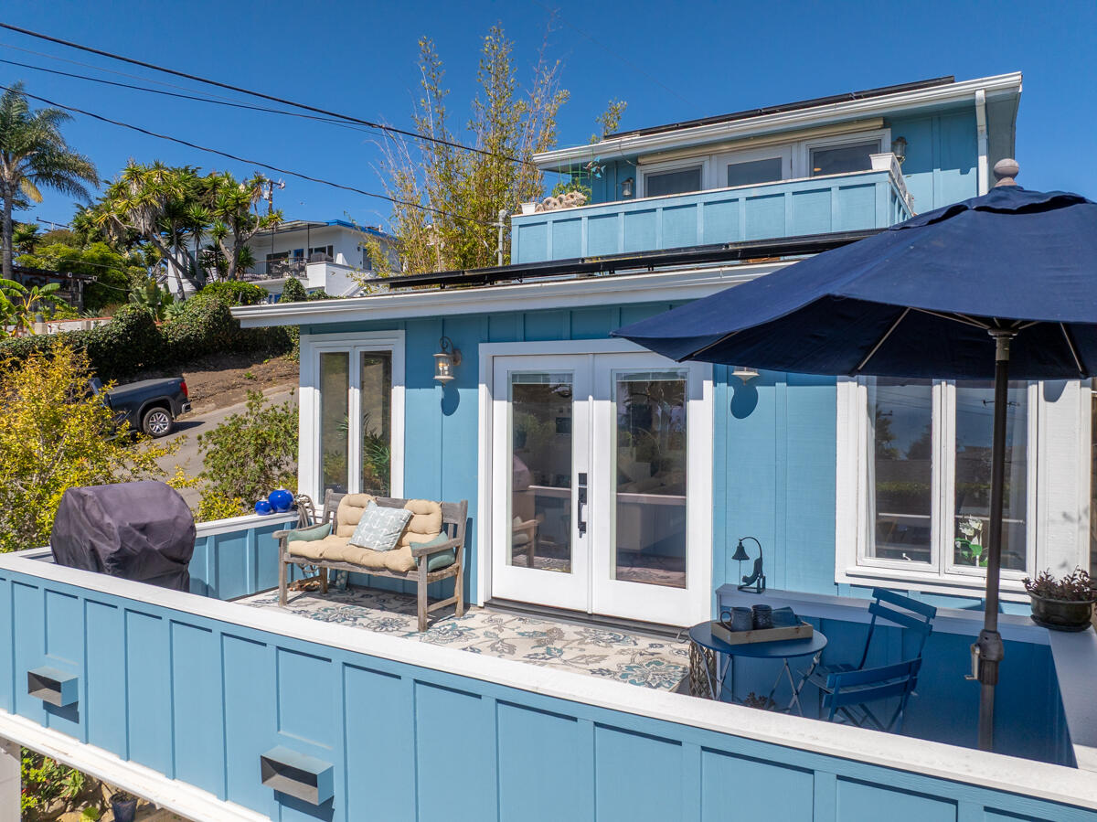 2402 Shelby Street