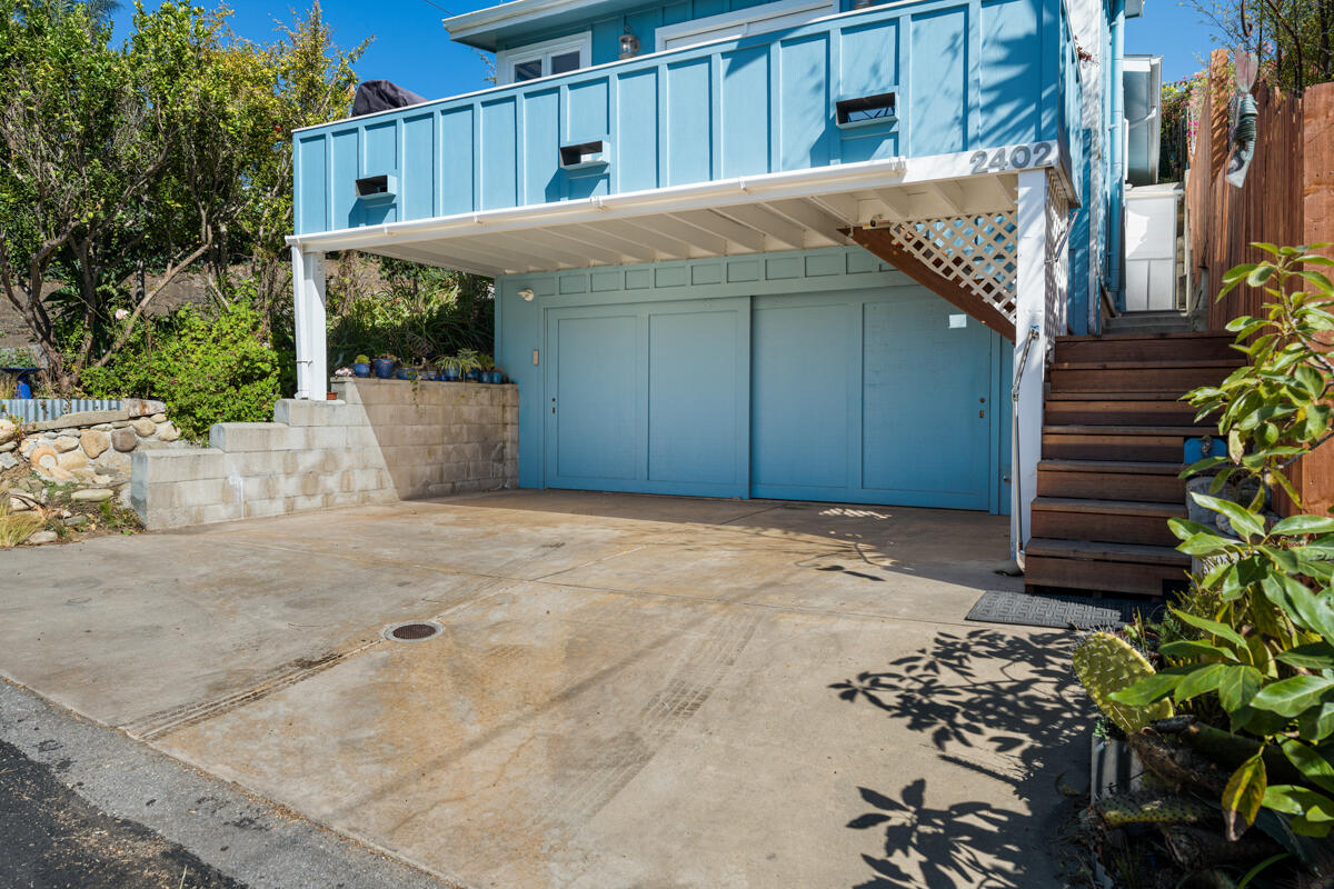 2402 Shelby Street