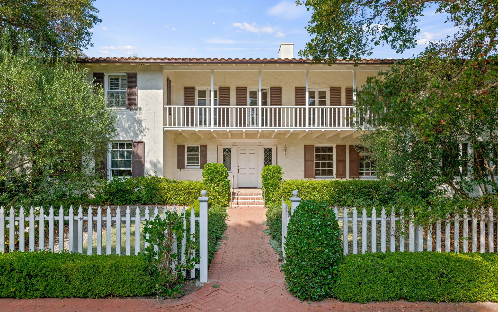 1596 San Leandro Lane