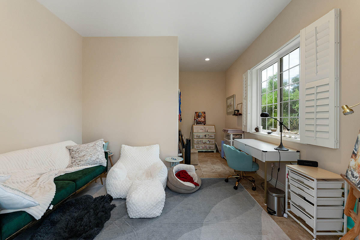 1230 Coast Oak Drive