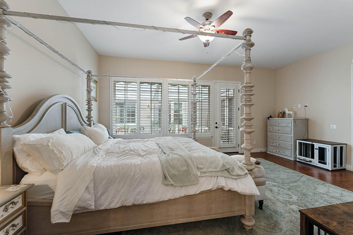 1230 Coast Oak Drive