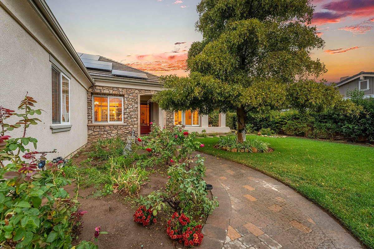 1230 Coast Oak Drive