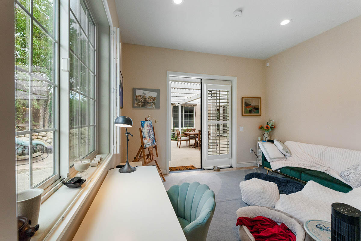1230 Coast Oak Drive