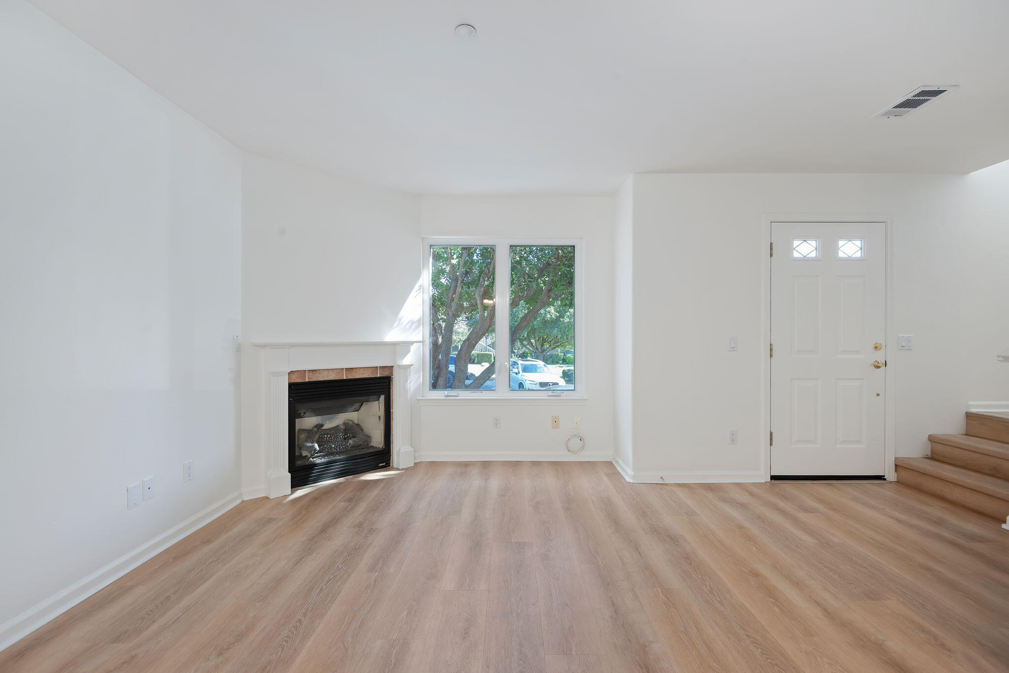 599 Central Avenue