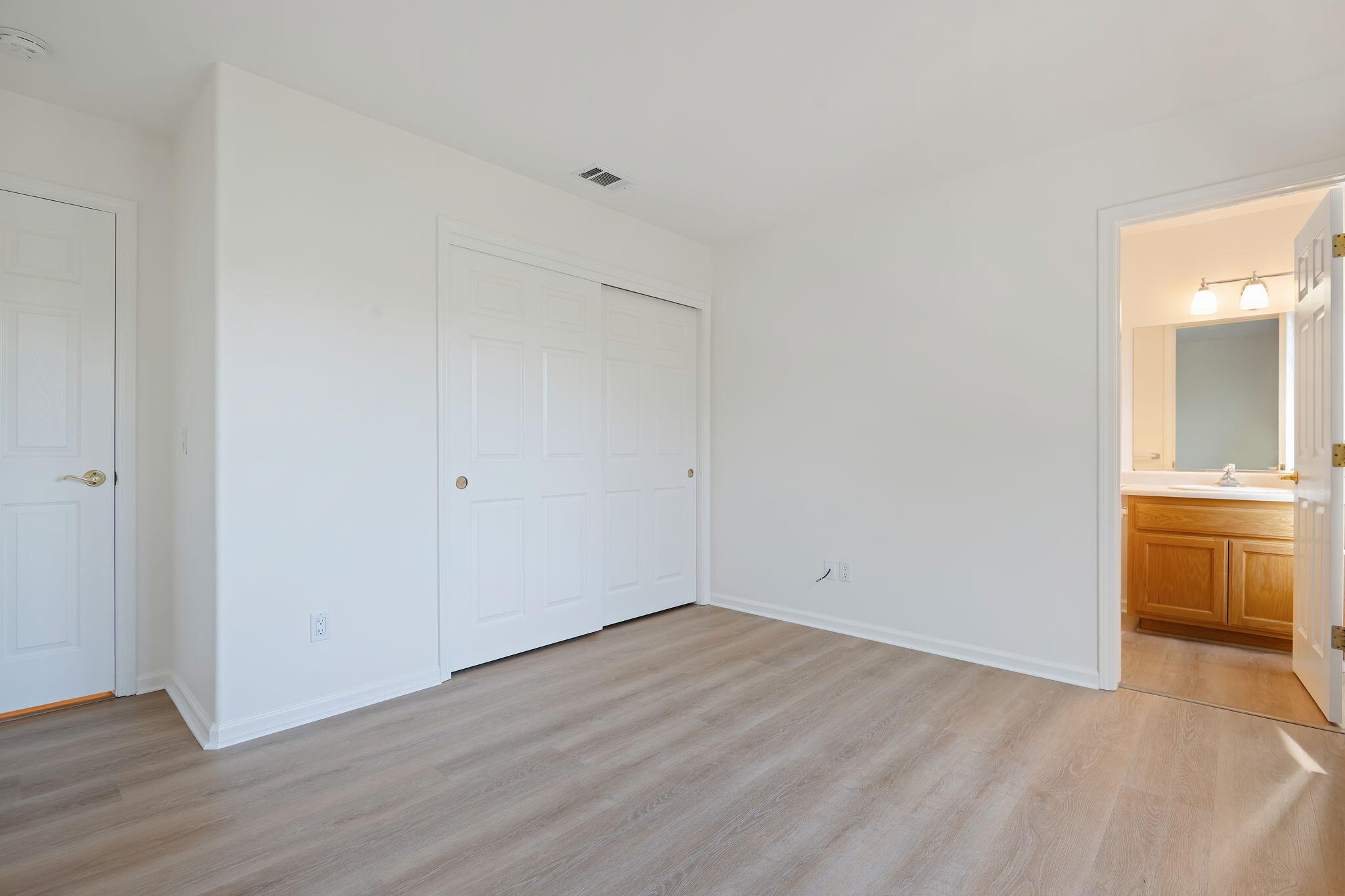 599 Central Avenue