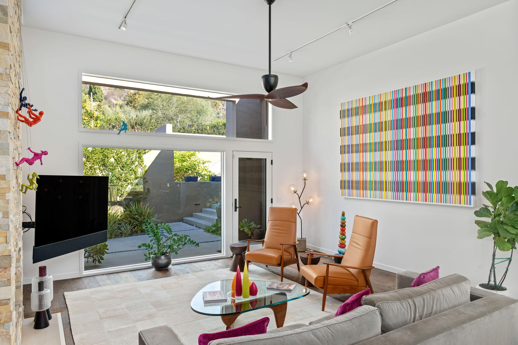 193 E Mountain Drive