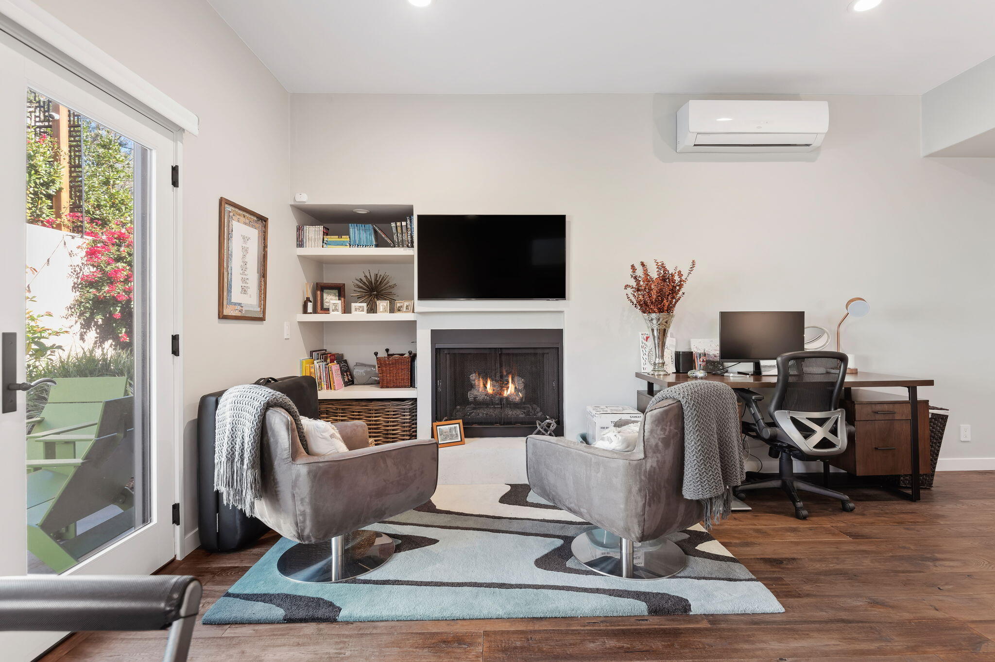 193 E Mountain Drive
