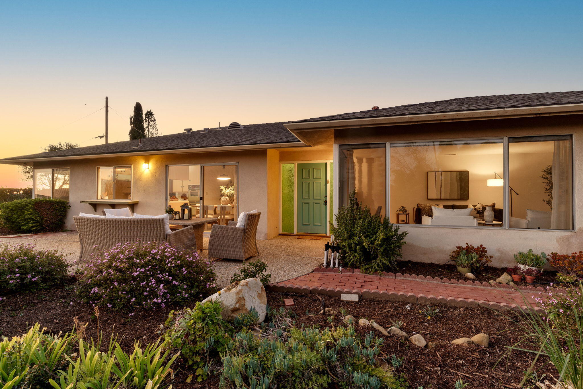 3199 Lucinda Lane