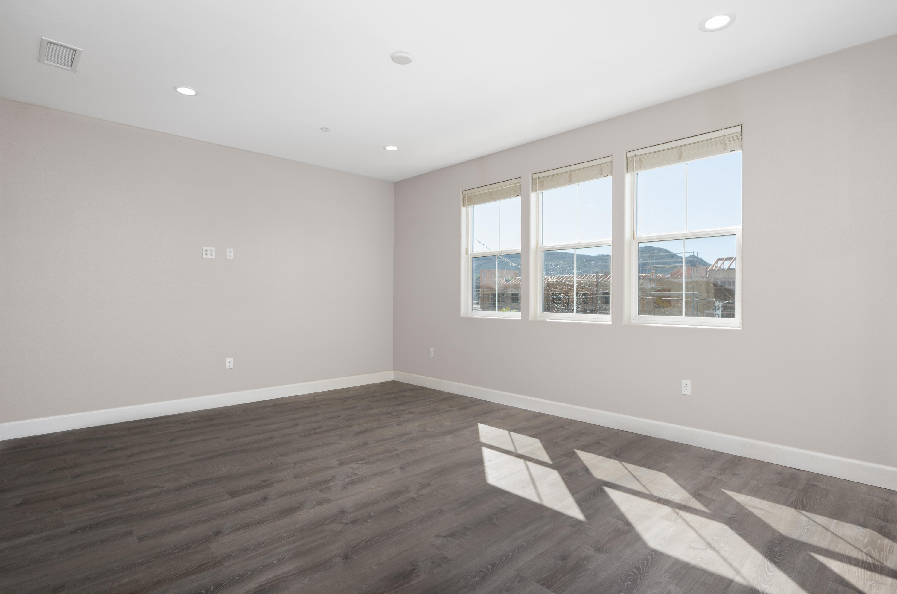 232 Bainbridge Court