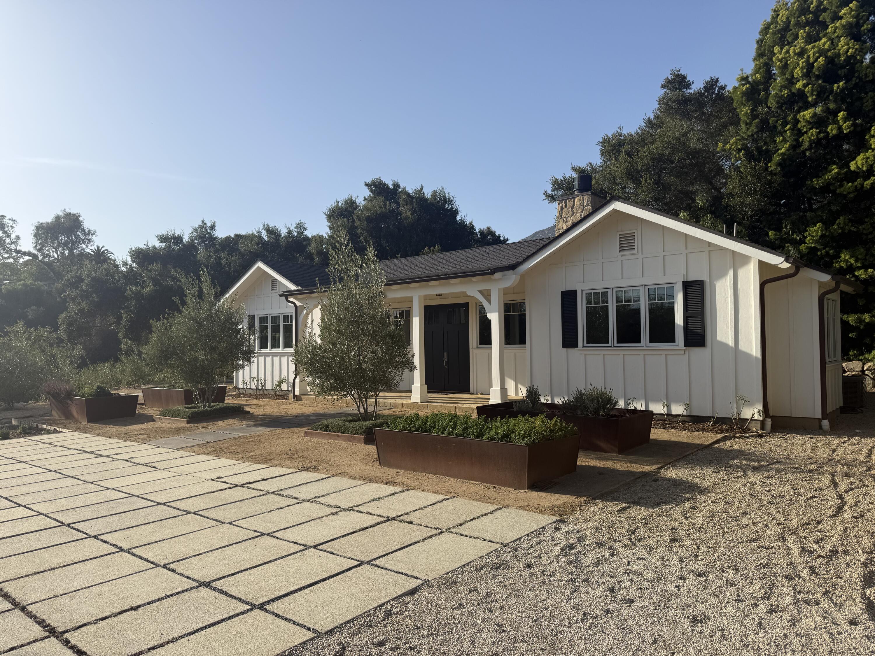 3340 Foothill Road