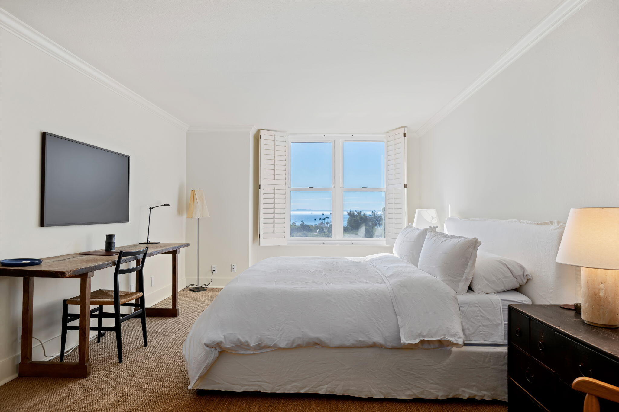 1220 Coast Village Road 308