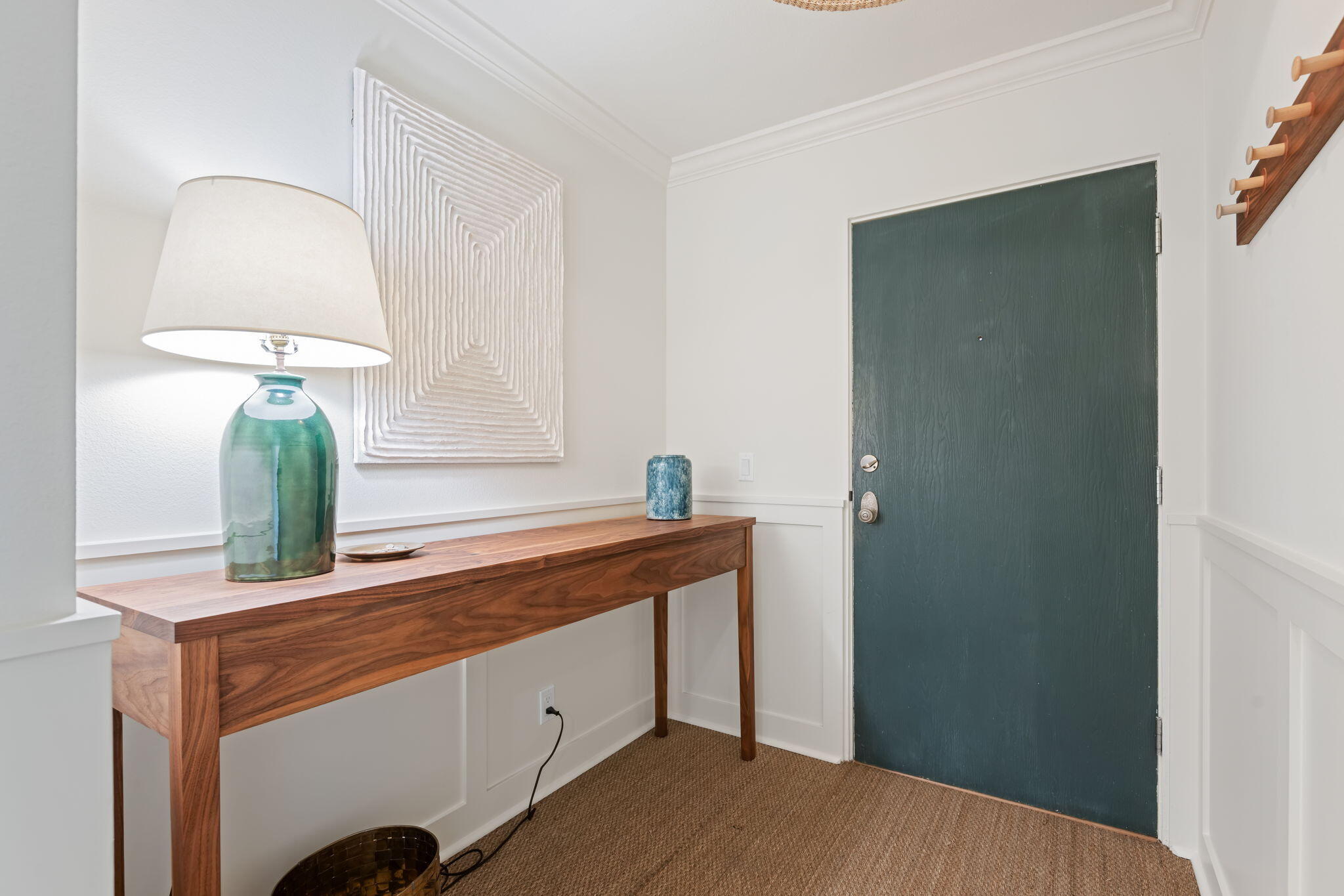 1220 Coast Village Road 308