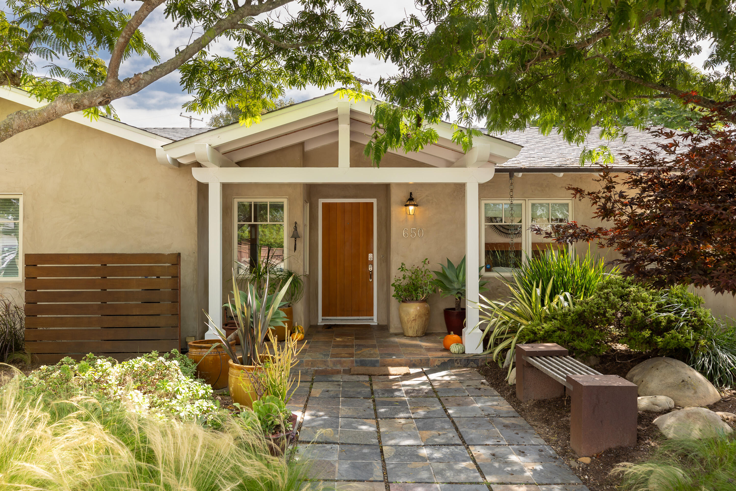 650 Juanita Avenue