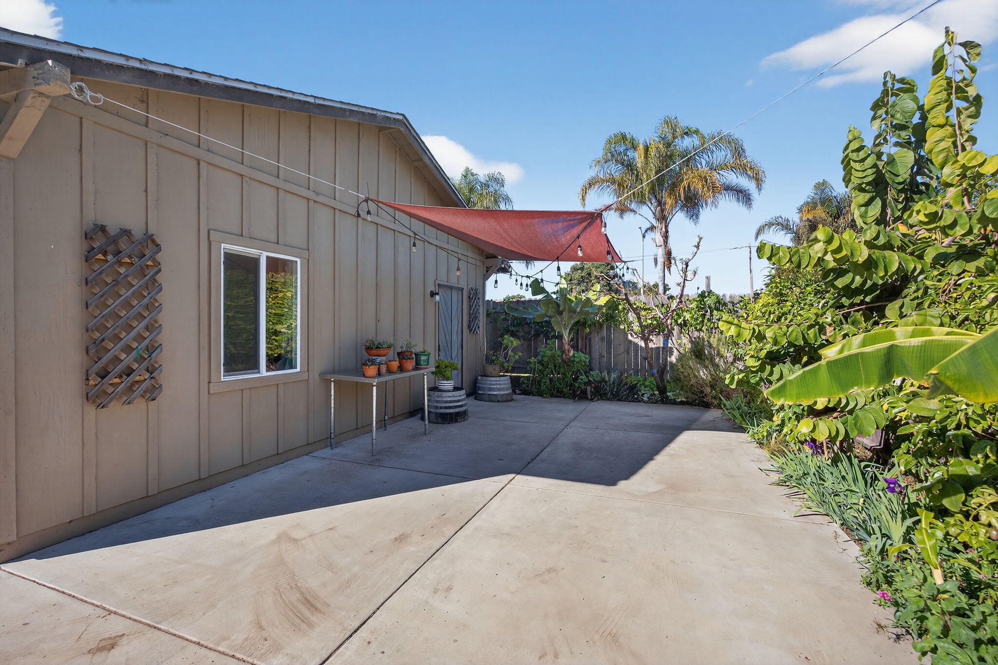 4213 Carpinteria Avenue