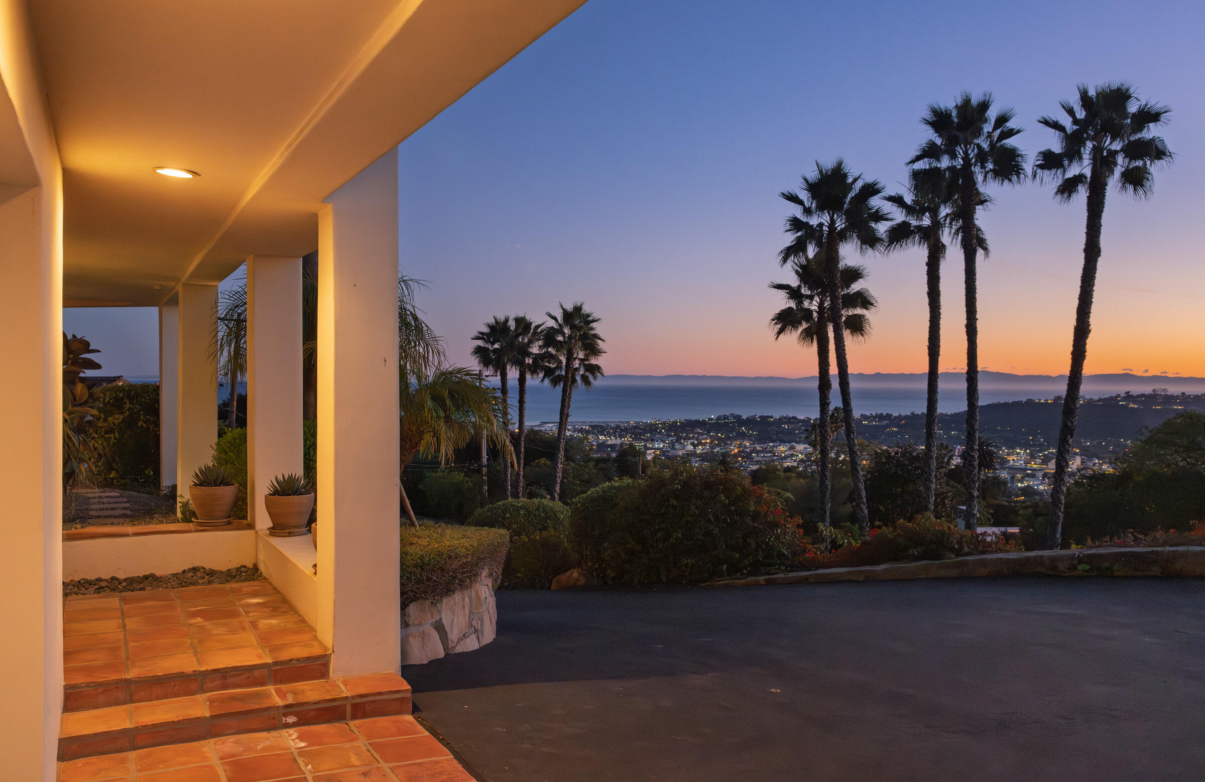 1816 E Las Tunas Road