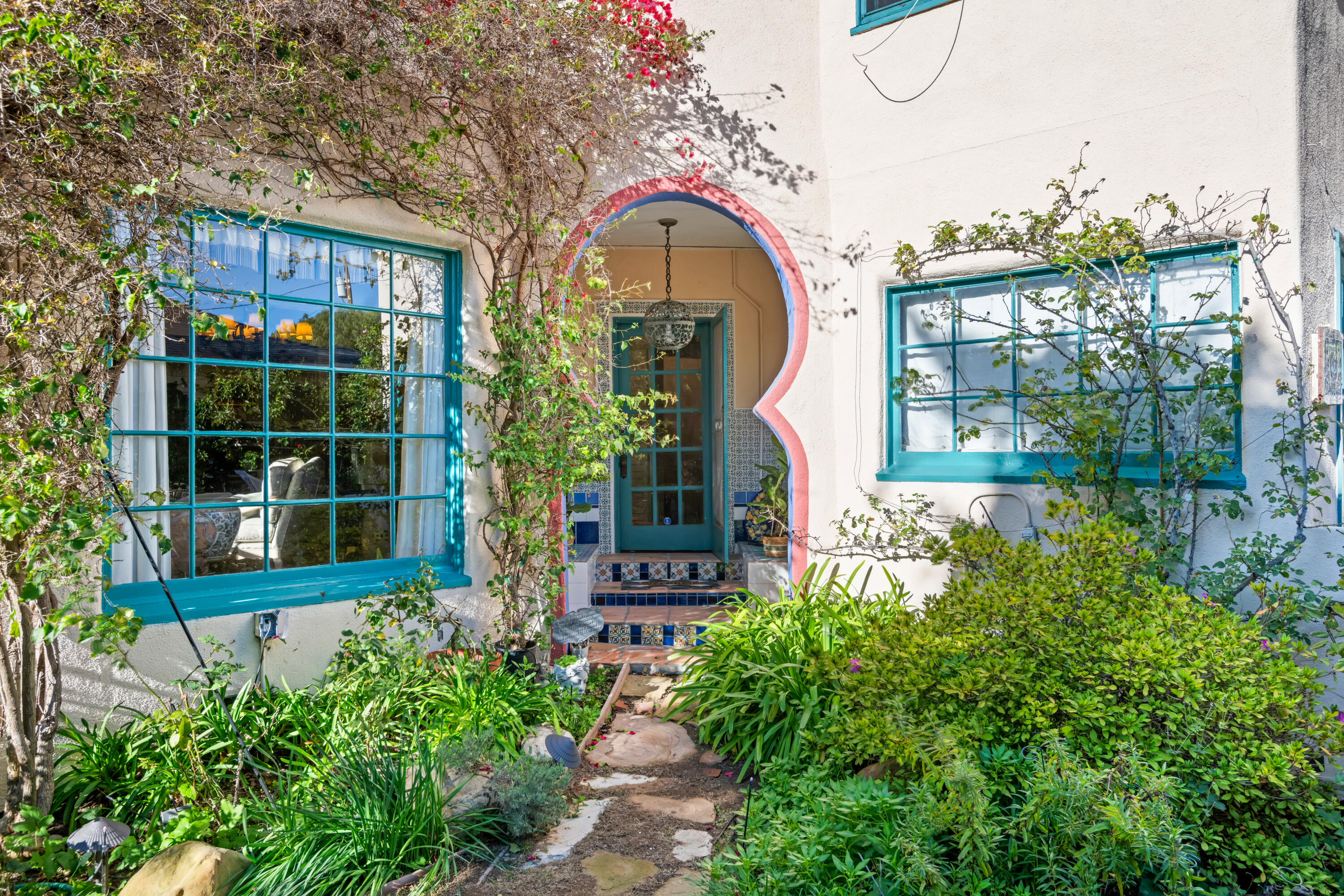 2028 Anacapa Street