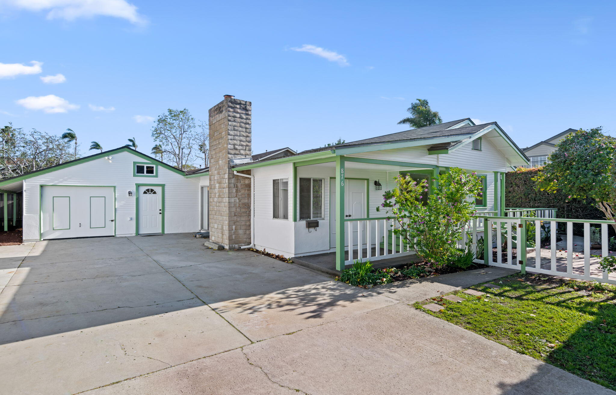 876 Elm Avenue
