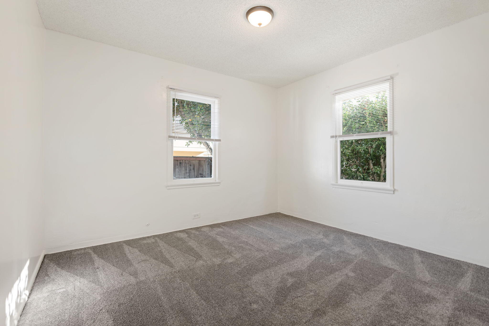 876 Elm Avenue