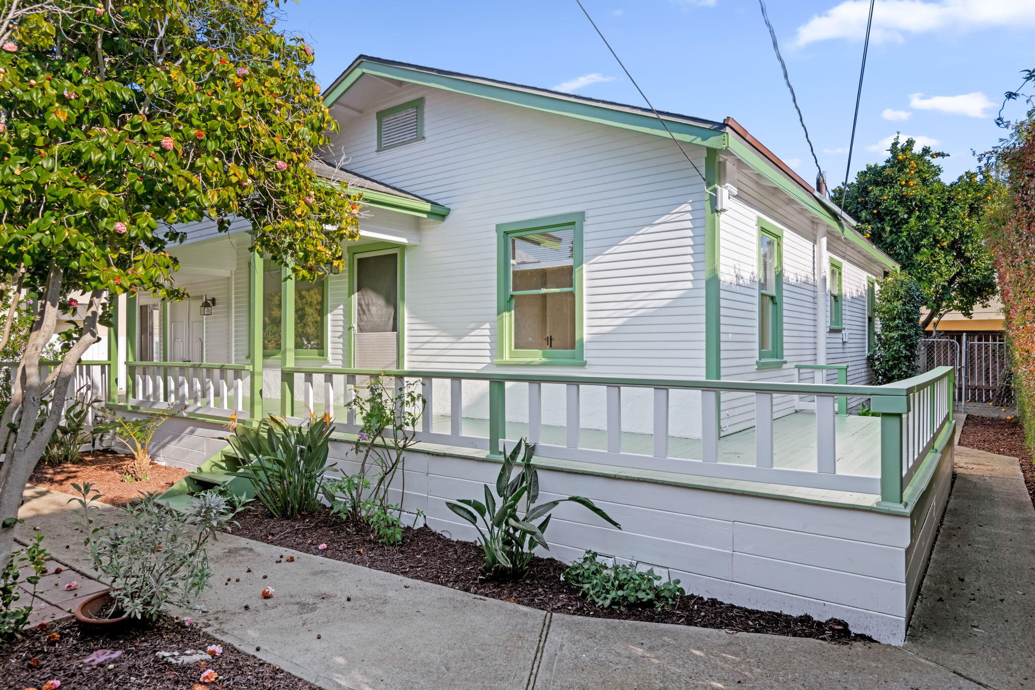 876 Elm Avenue