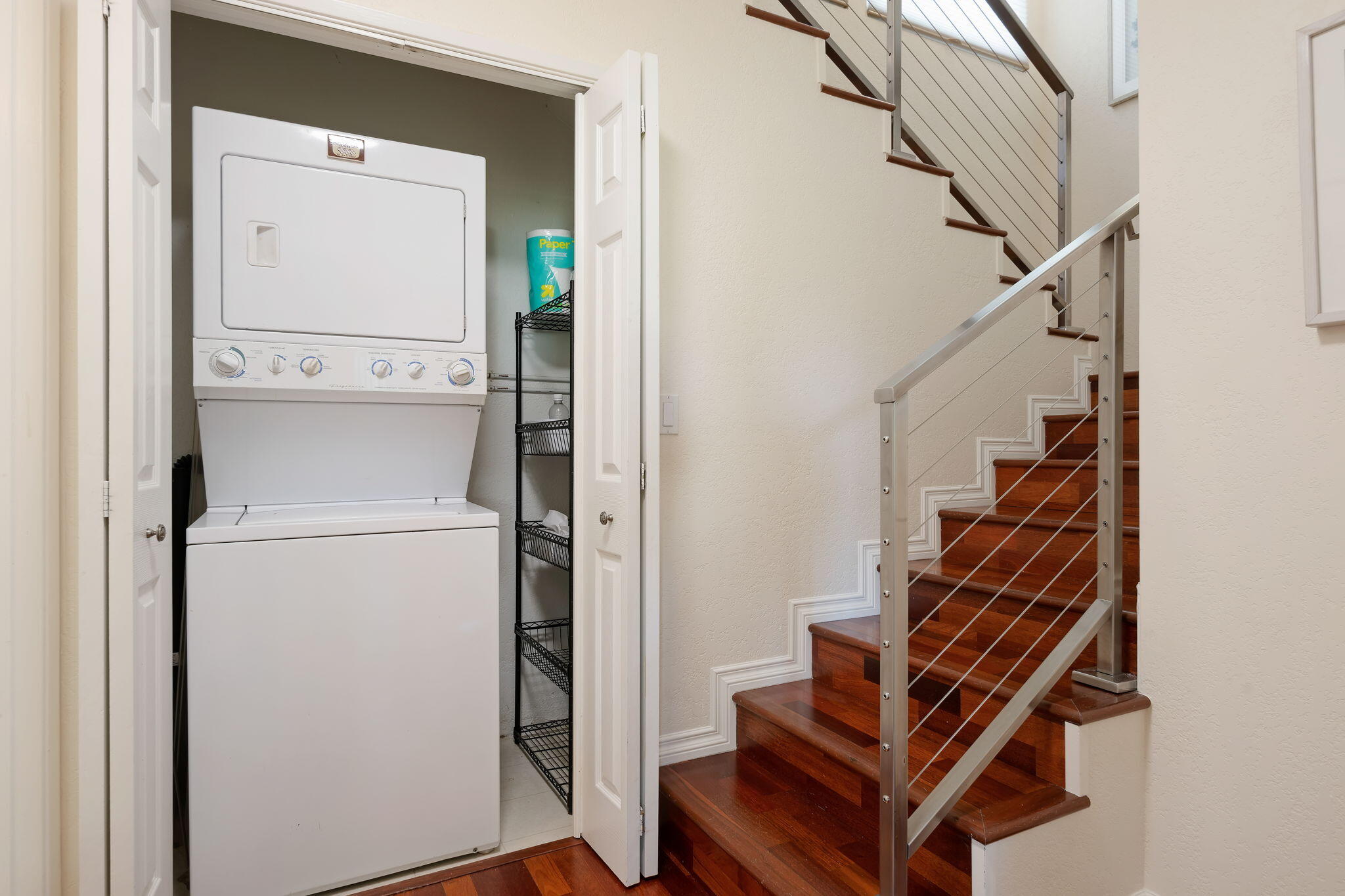 946 Miramonte Drive Apt 3