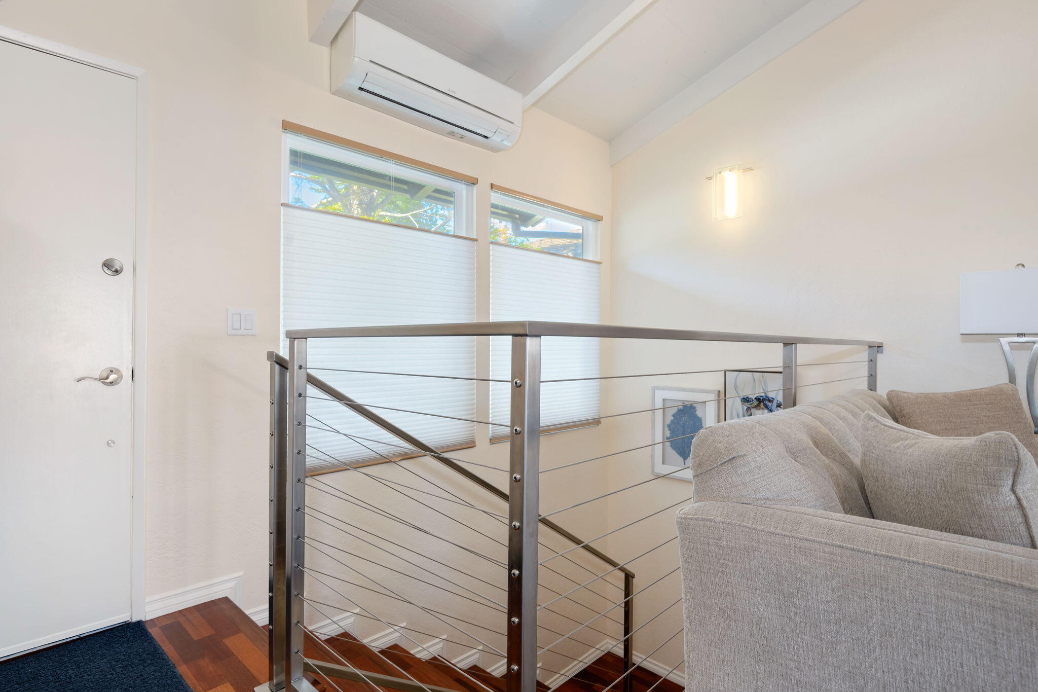 946 Miramonte Drive Apt 3