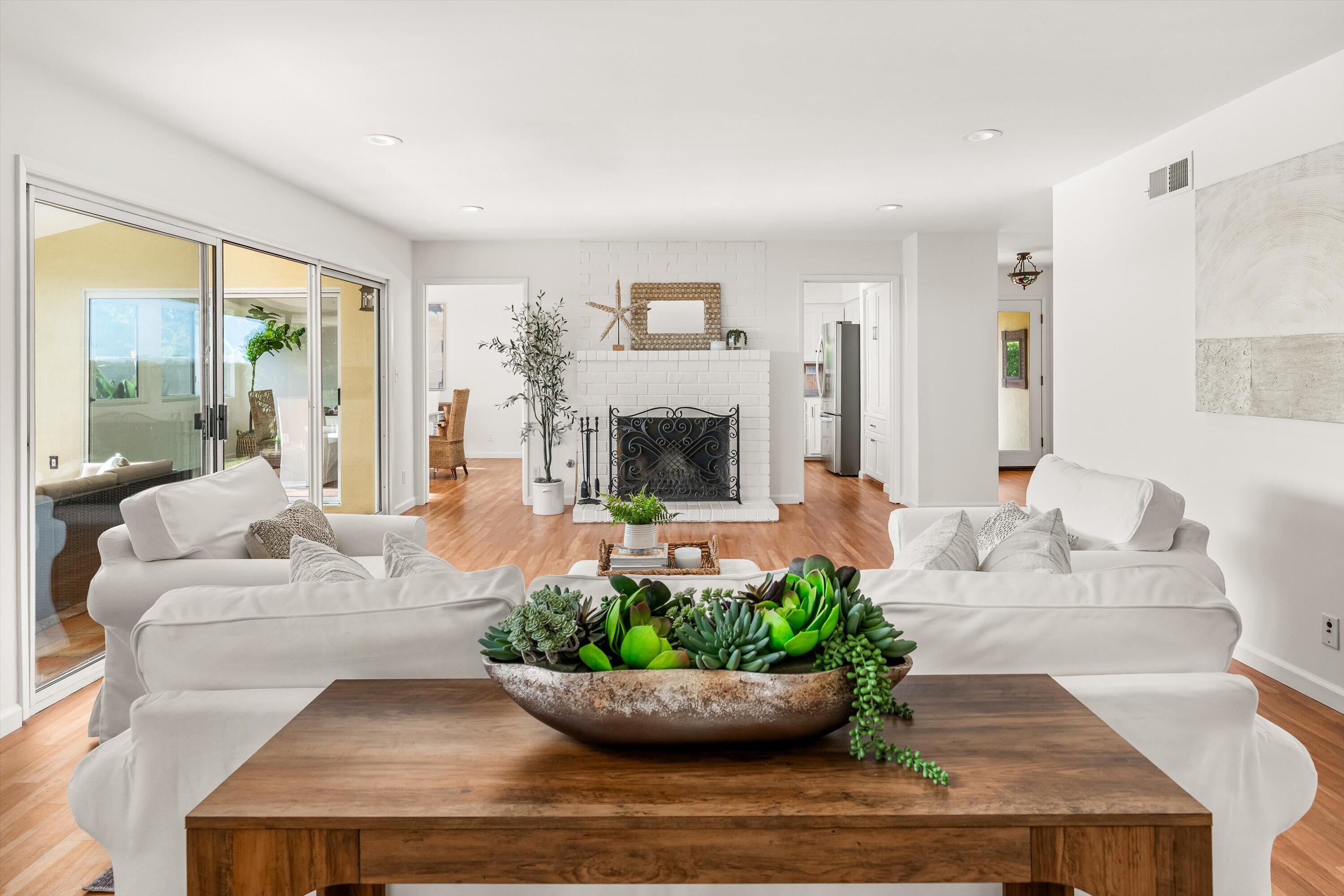 476 Venado Drive