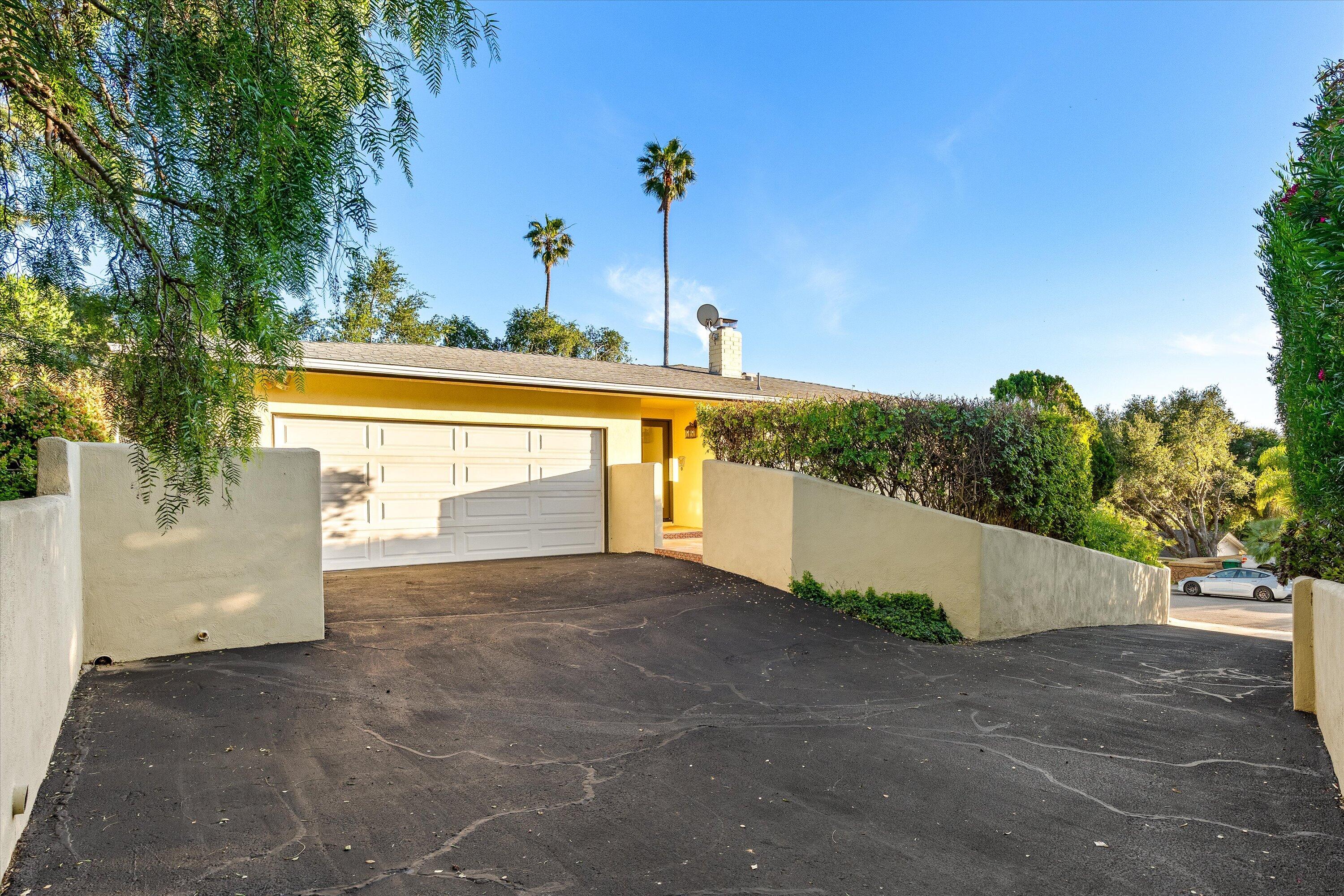 476 Venado Drive