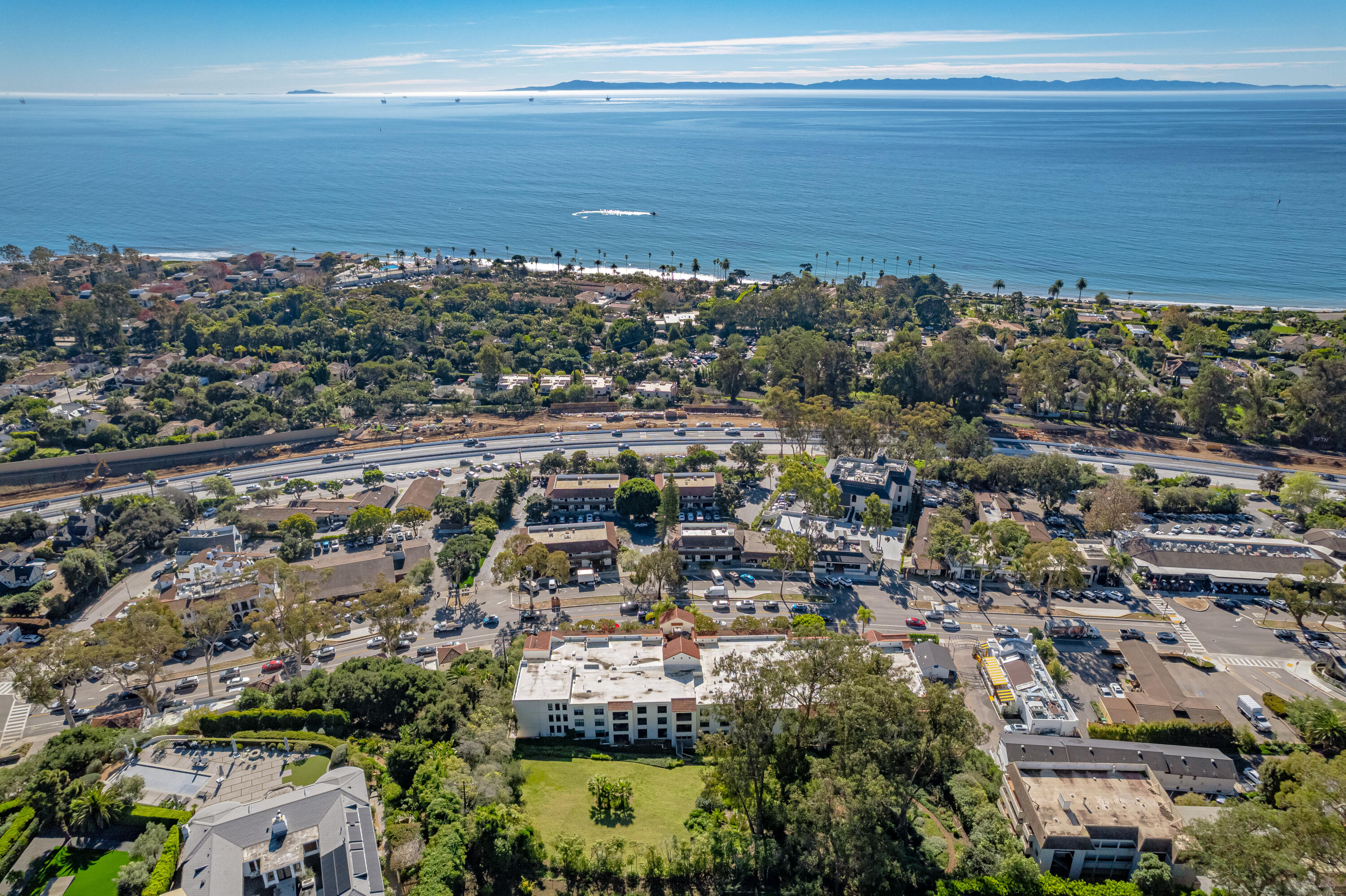 1220 Coast Village Road 303