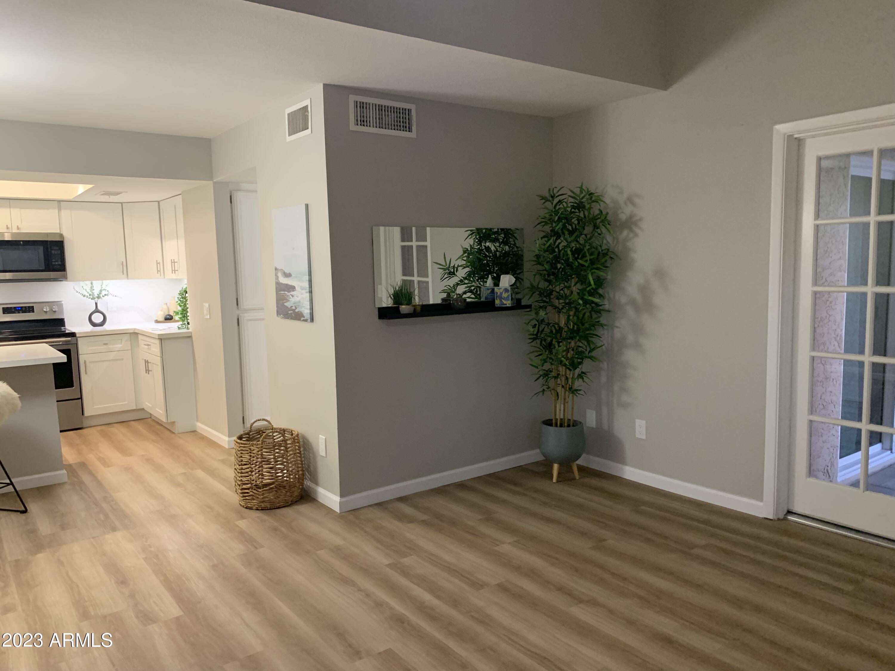 846 E MORNINGSIDE Drive