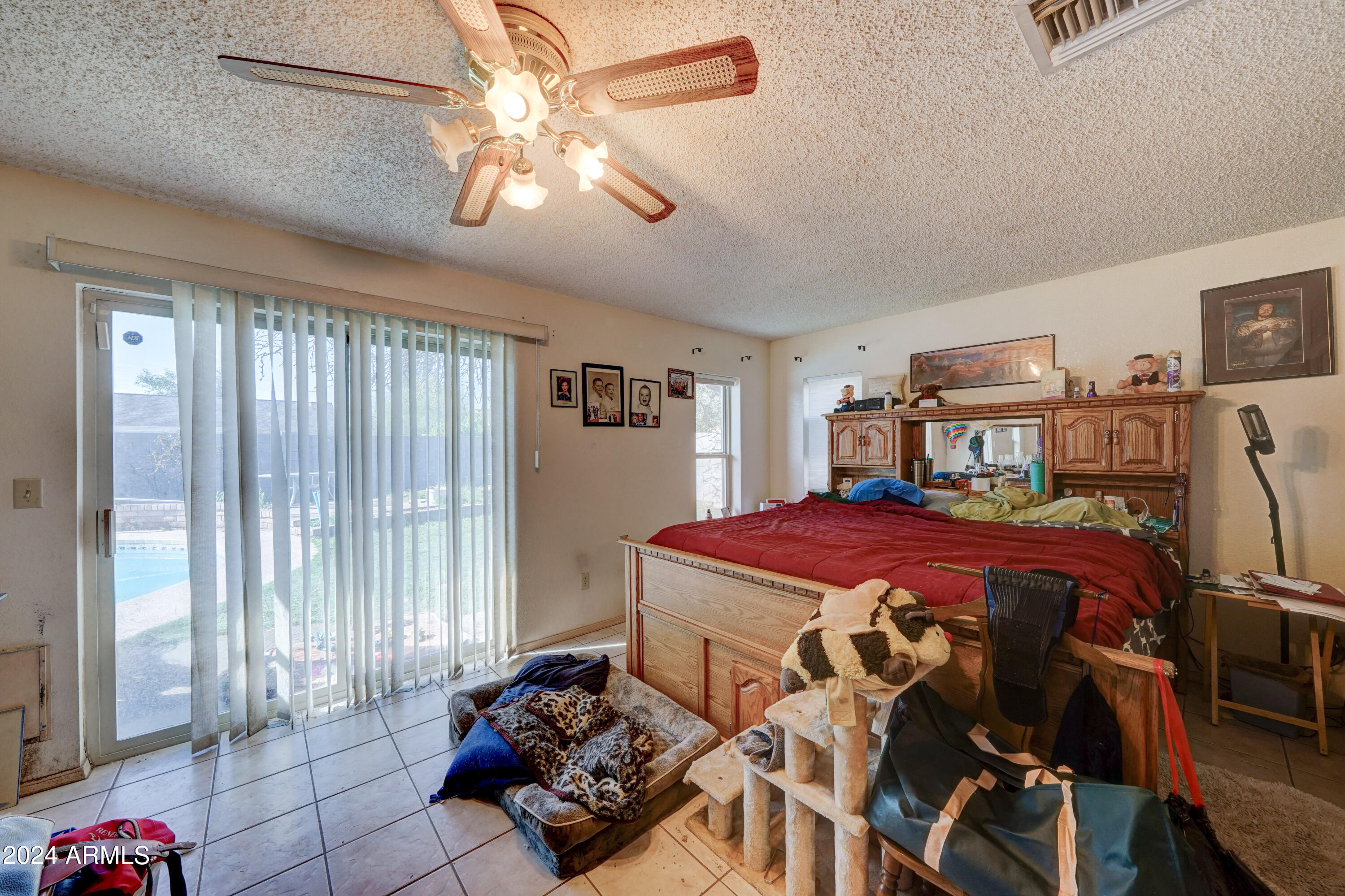 8939 W ECHO Lane