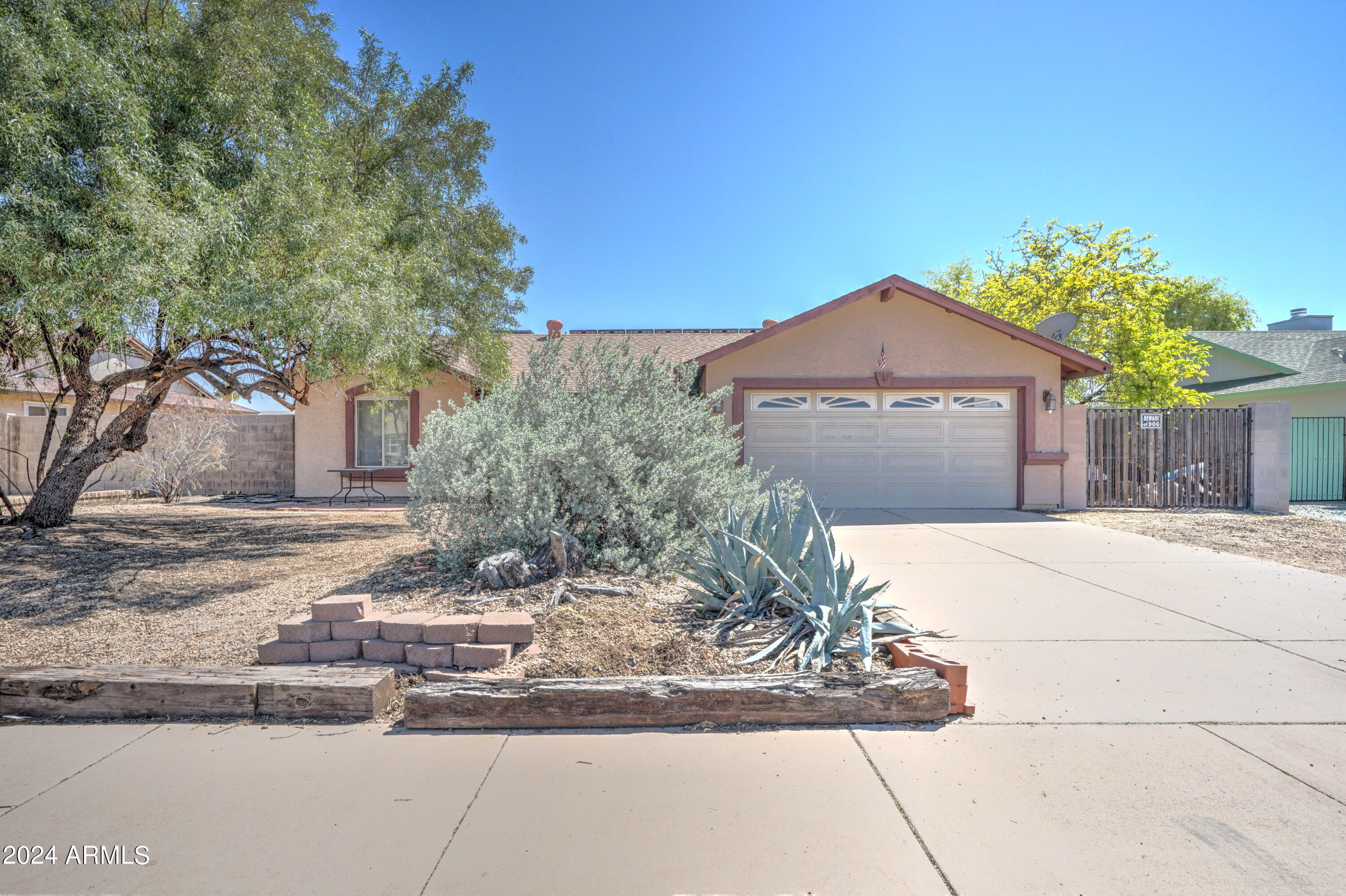 8939 W ECHO Lane