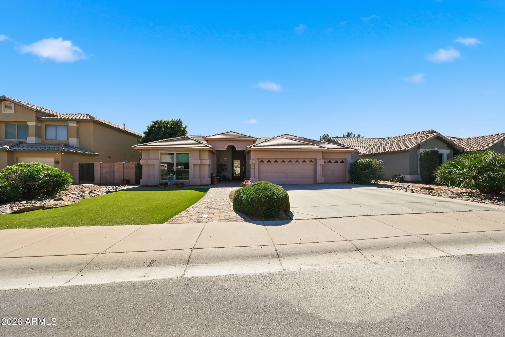 3897 E CULLUMBER Street