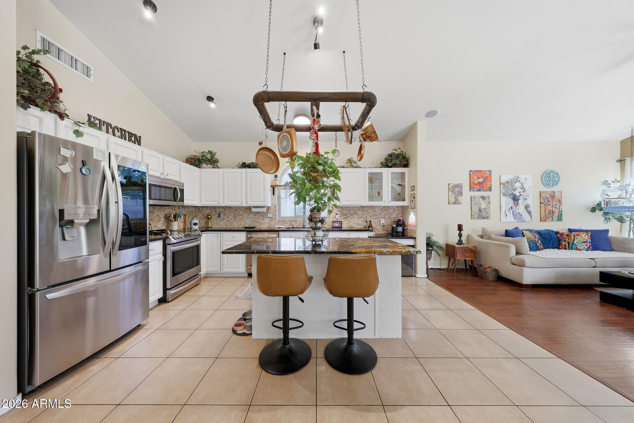 3897 E CULLUMBER Street