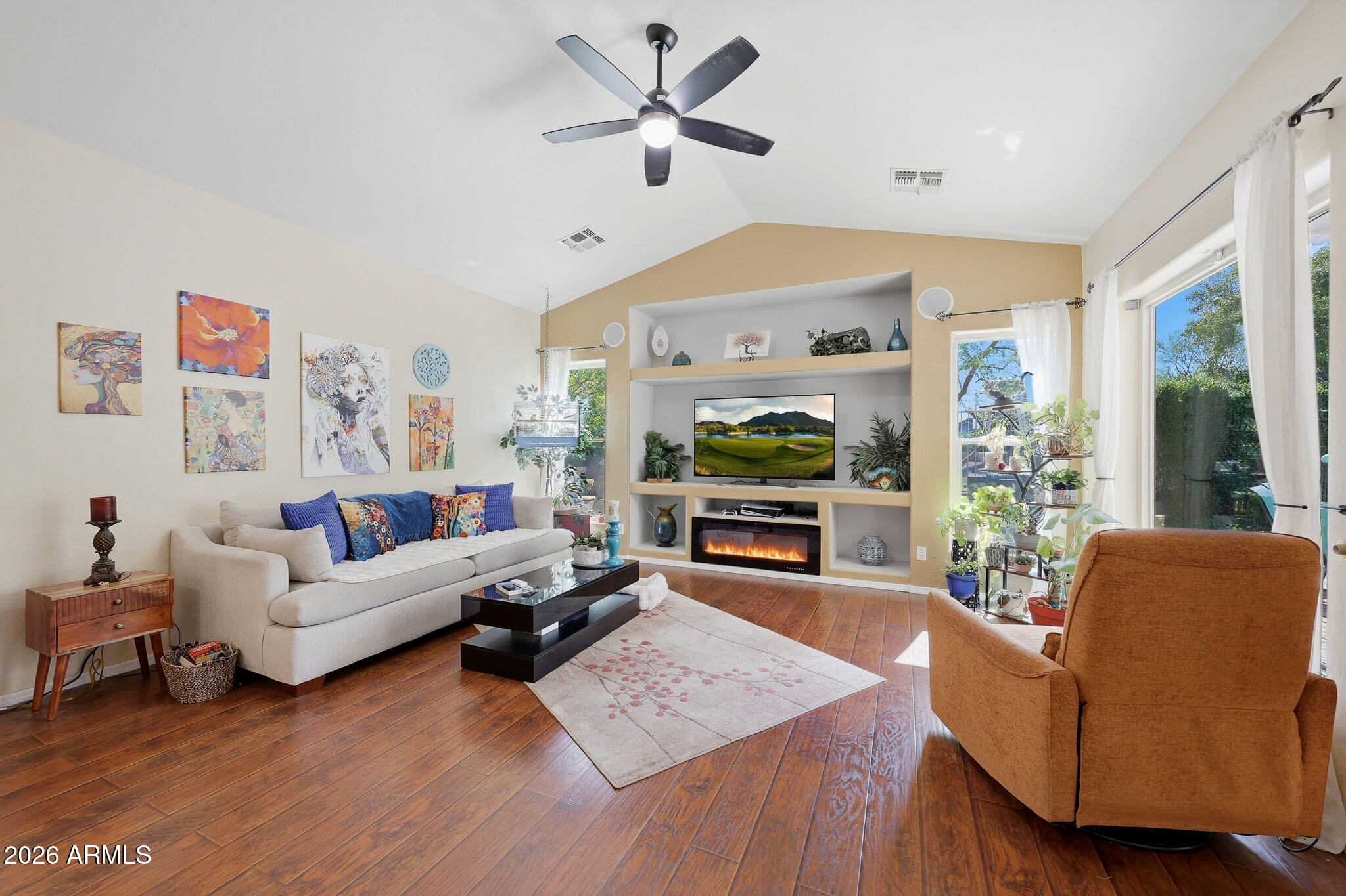 3897 E CULLUMBER Street