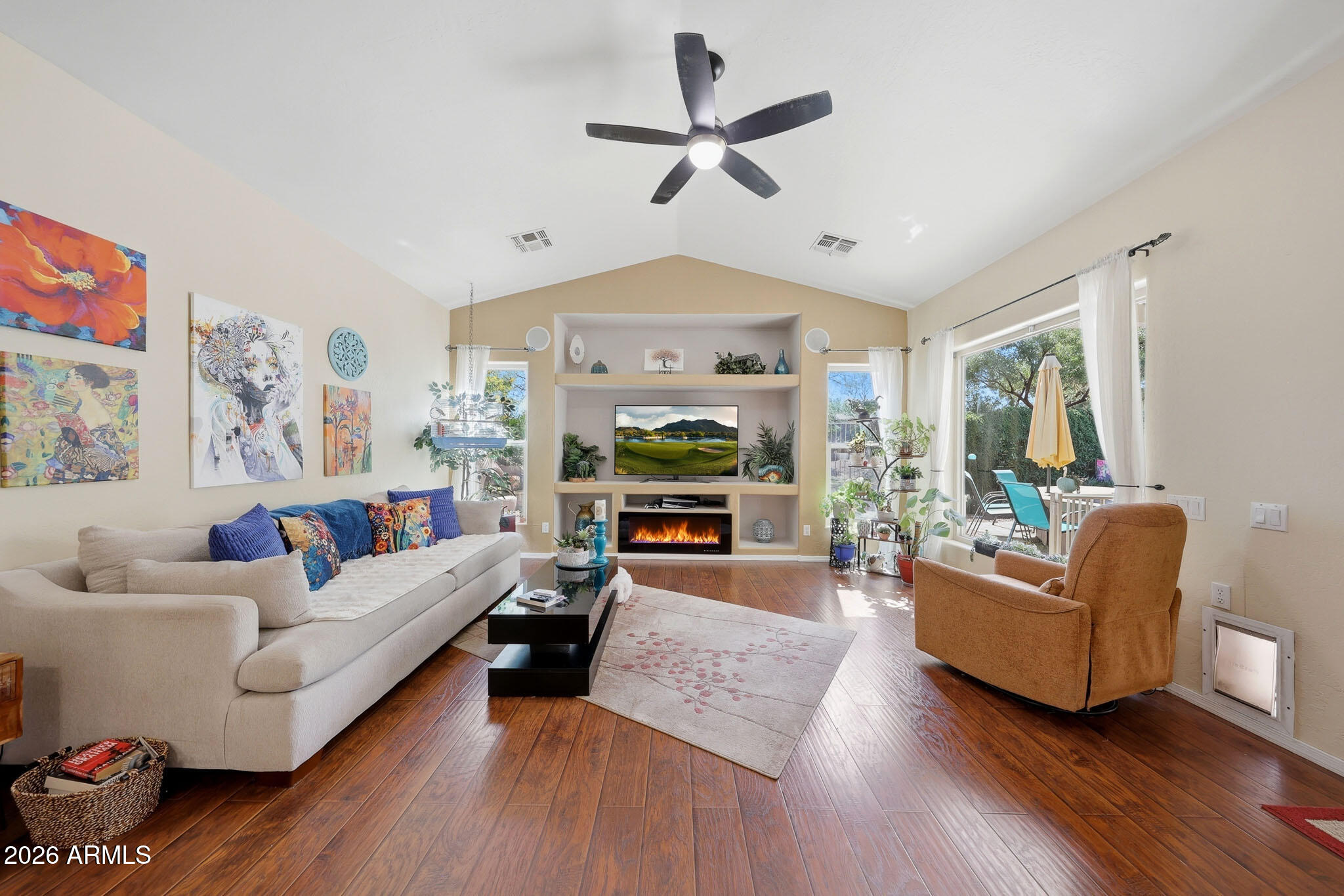 3897 E CULLUMBER Street