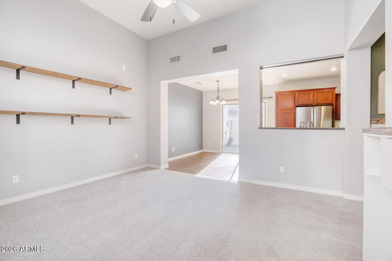 2145 W MONTE CRISTO Avenue