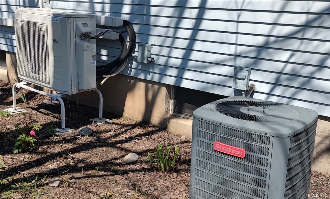 4182 Wooded Heights Circle