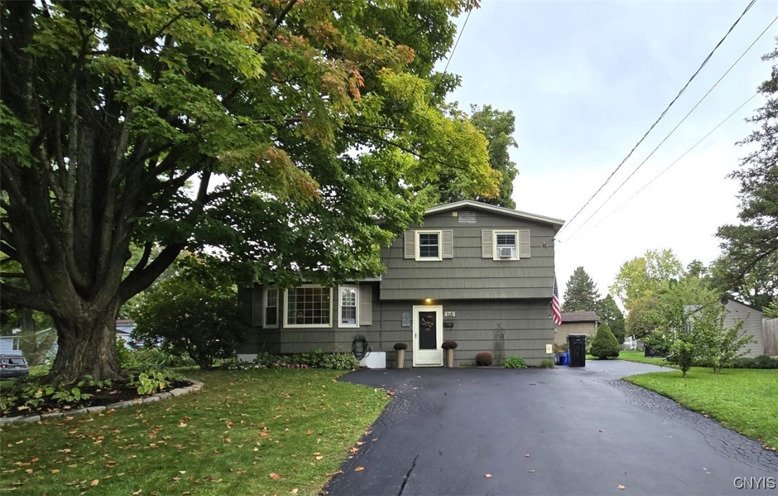 115 Woodside Lane