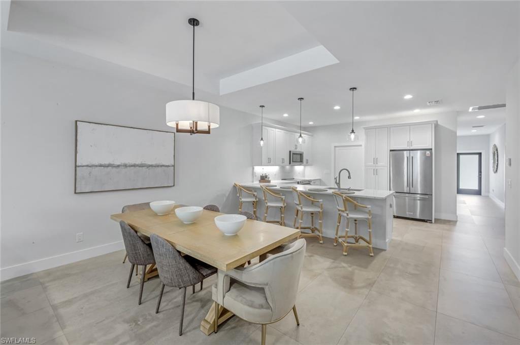 605/609 107th AVE N
